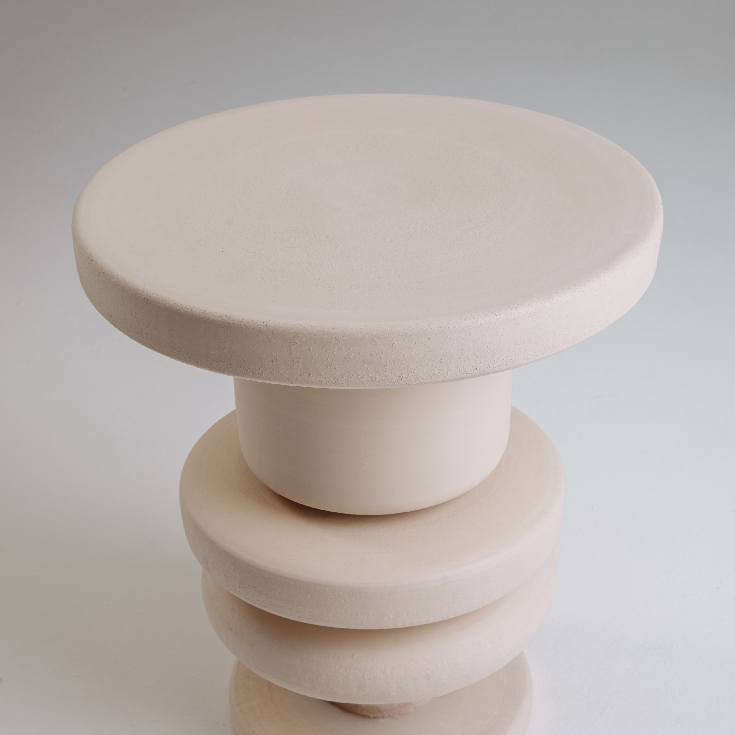 Керамический стол «Candys no.3». Алла Дулова — предметный и интерьерный дизайнер