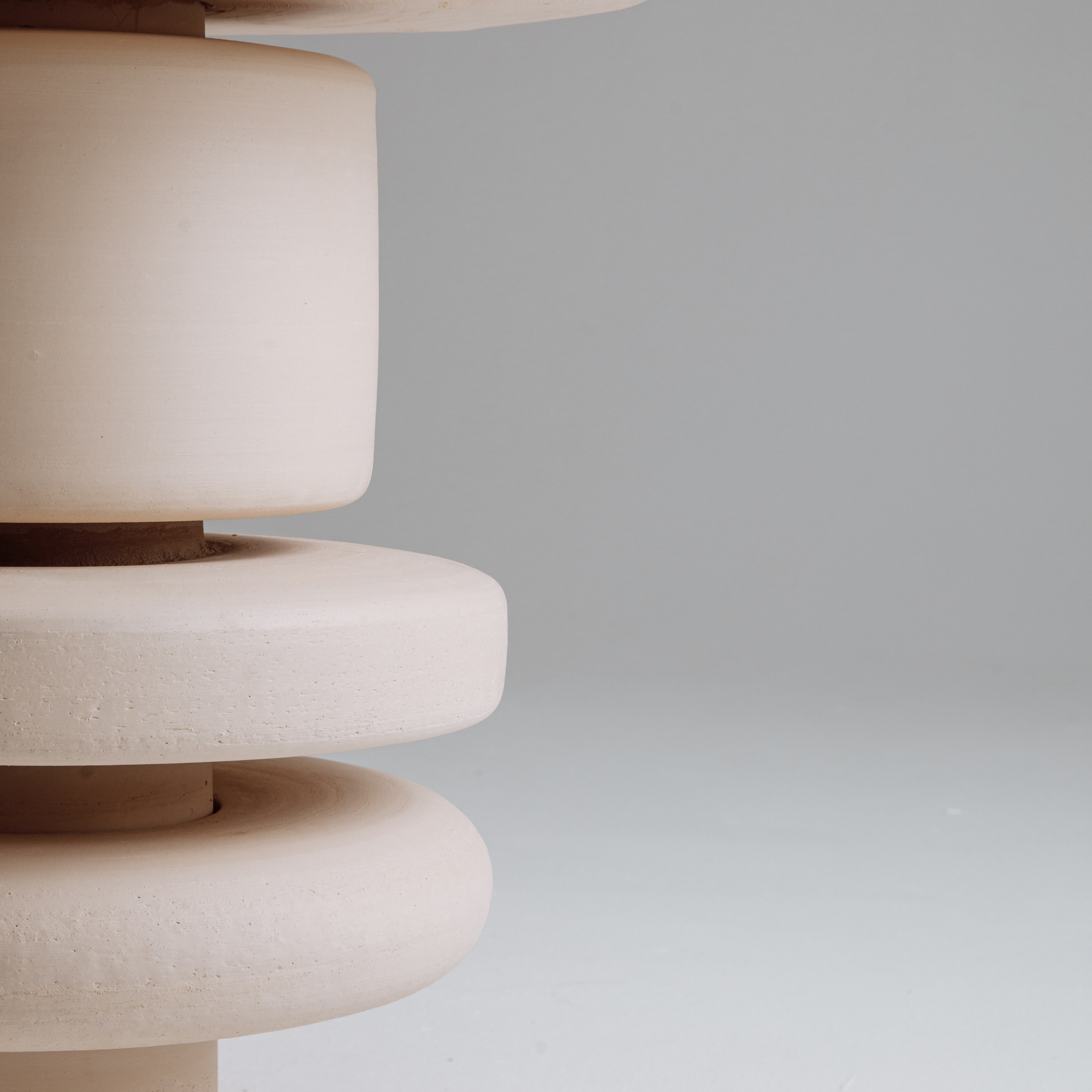 Керамический стол «Candys no.3». Алла Дулова — предметный и интерьерный дизайнер