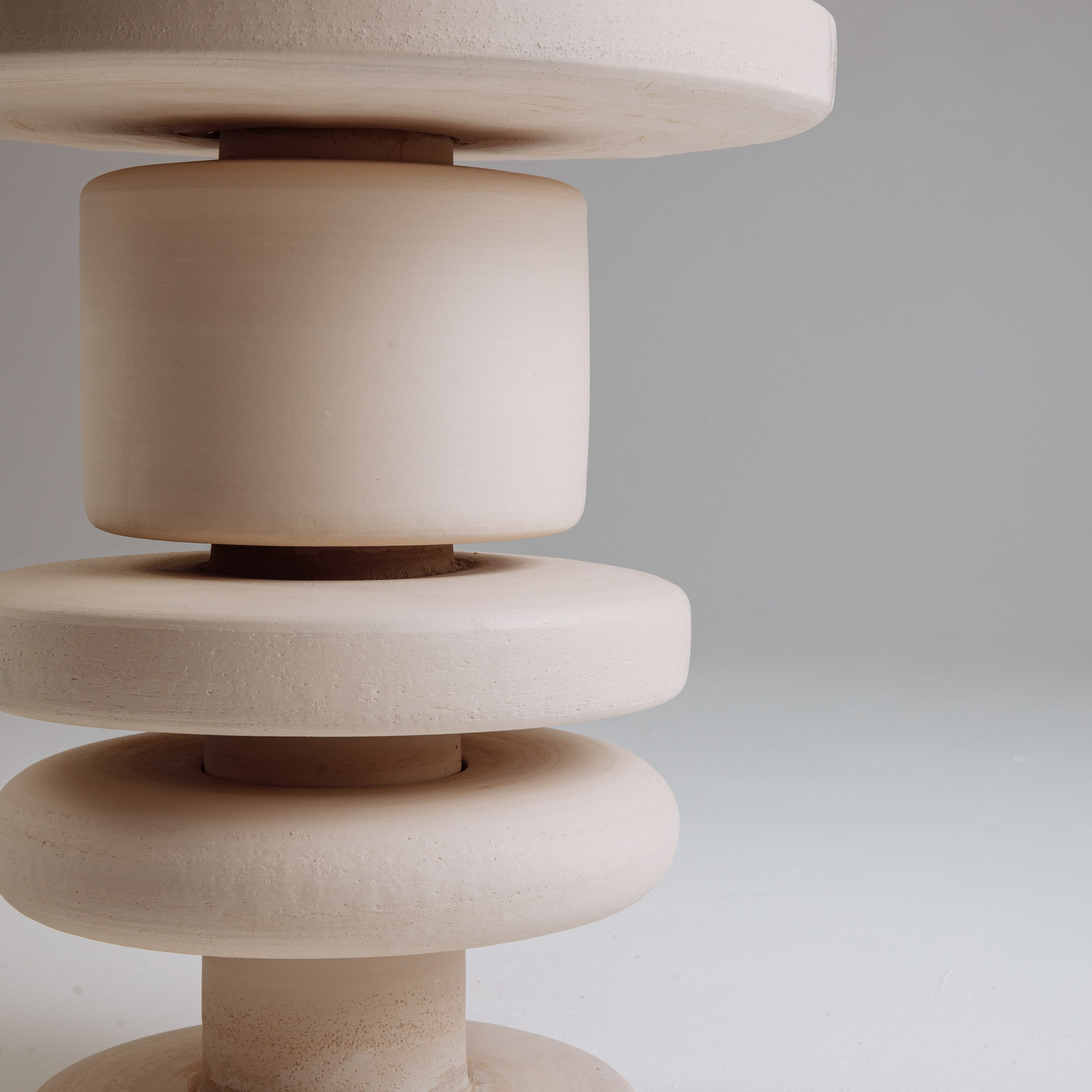 Керамический стол «Candys no.3». Алла Дулова — предметный и интерьерный дизайнер