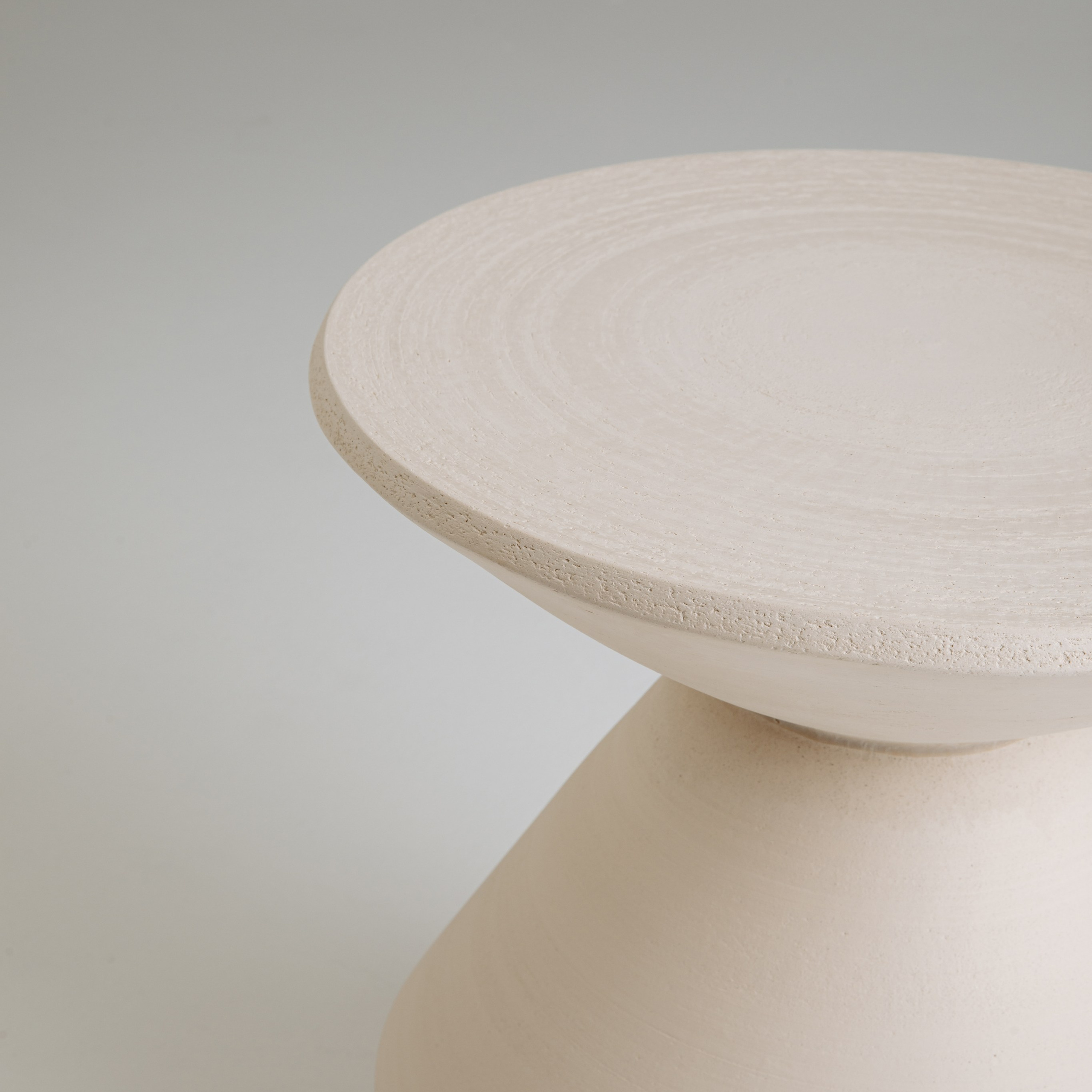 Керамический стол «Candys no.1». Алла Дулова — предметный и интерьерный дизайнер