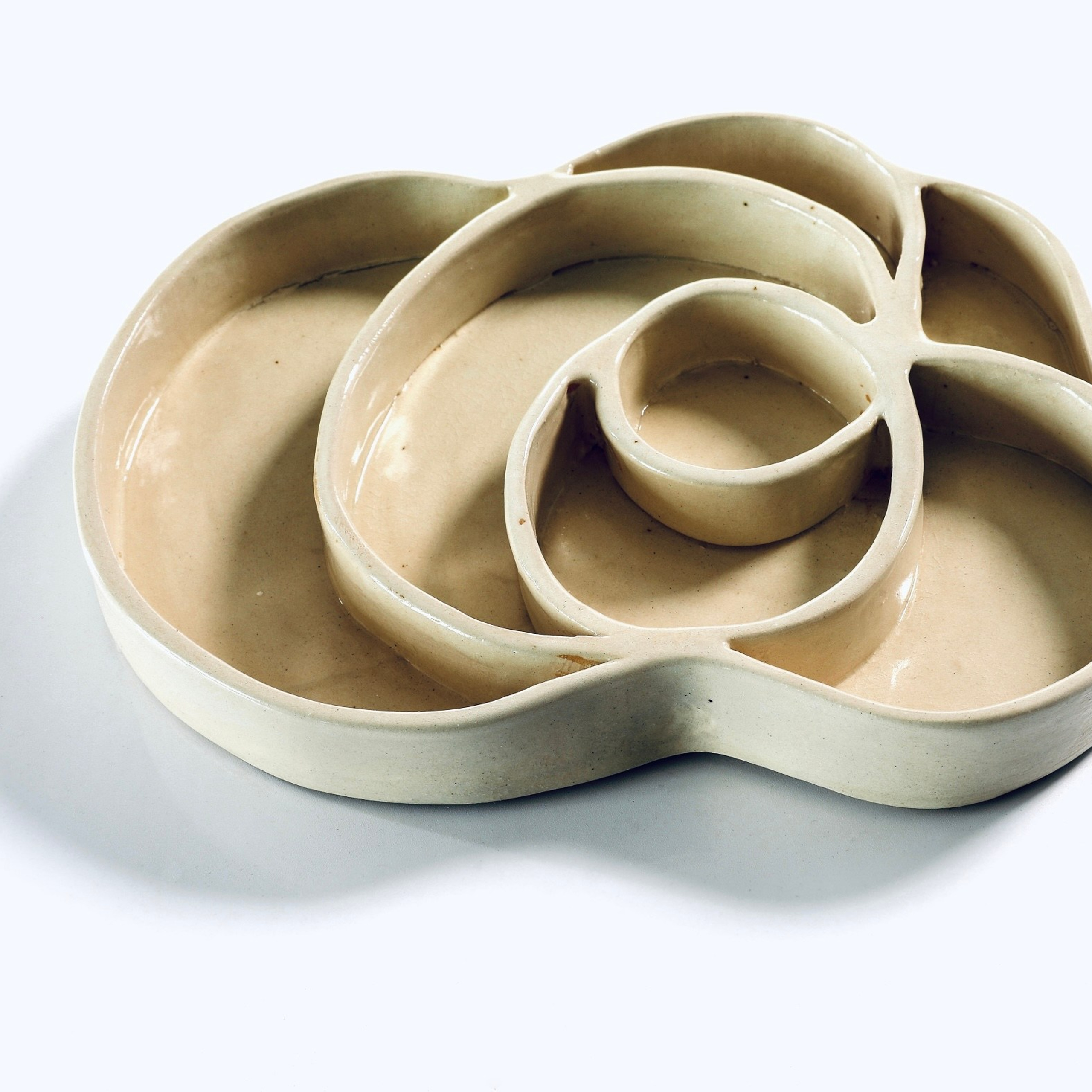 Менажница Lumen Flora. Алла Дулова — предметный и интерьерный дизайнер