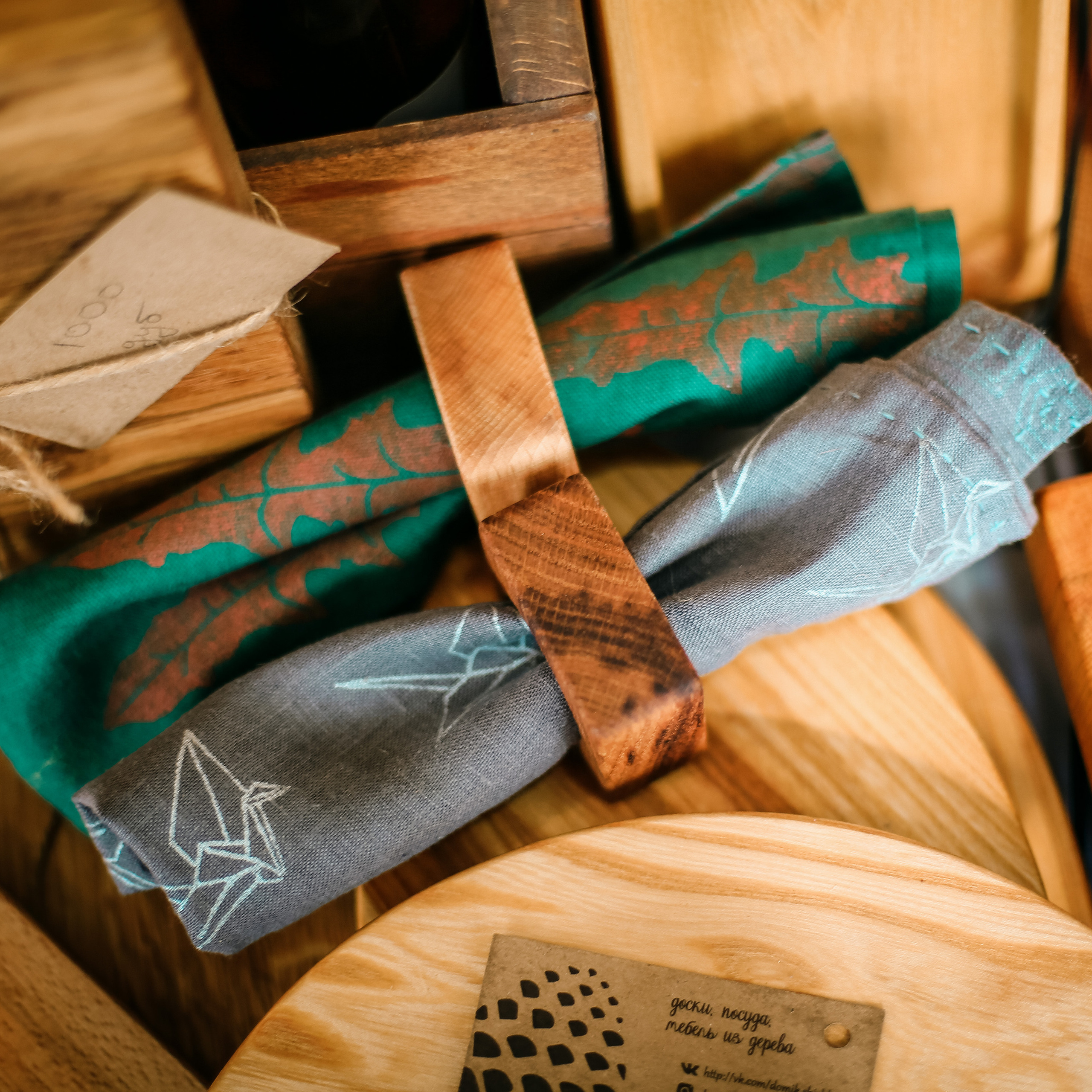 Салфетки и держатель для салфеток