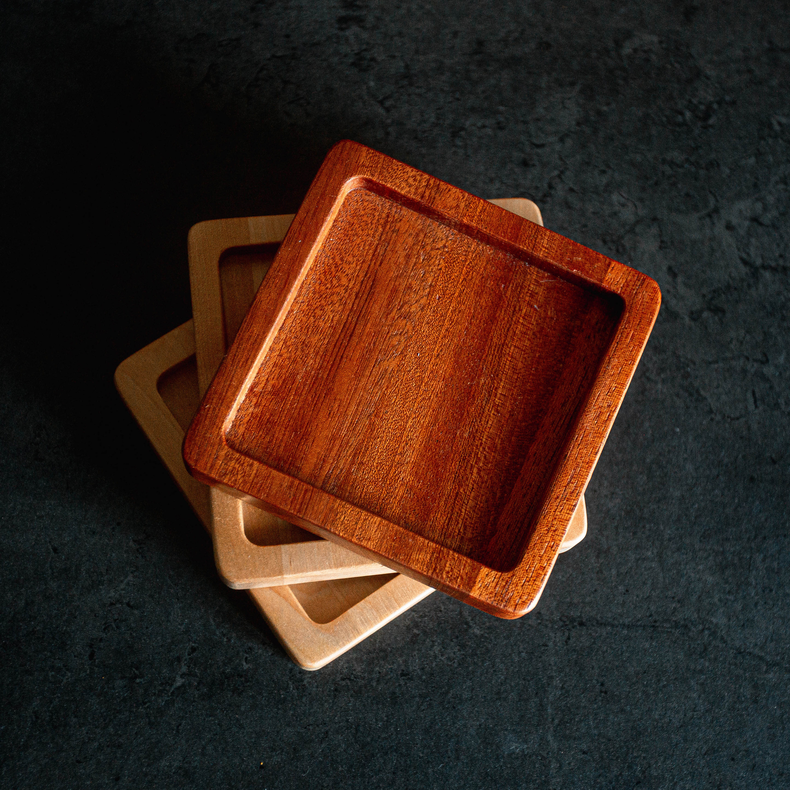 Подставки для кружек