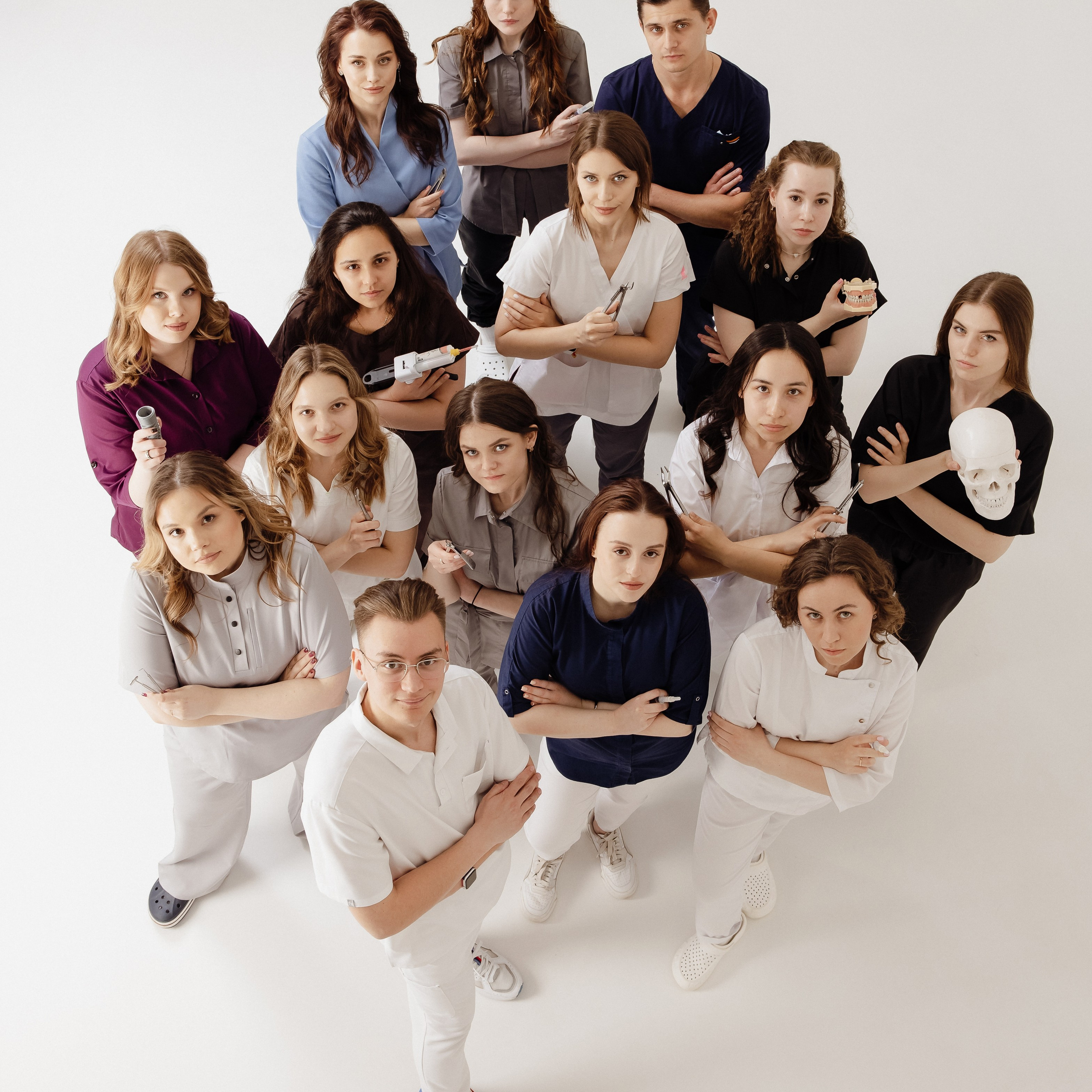 Стоматологи