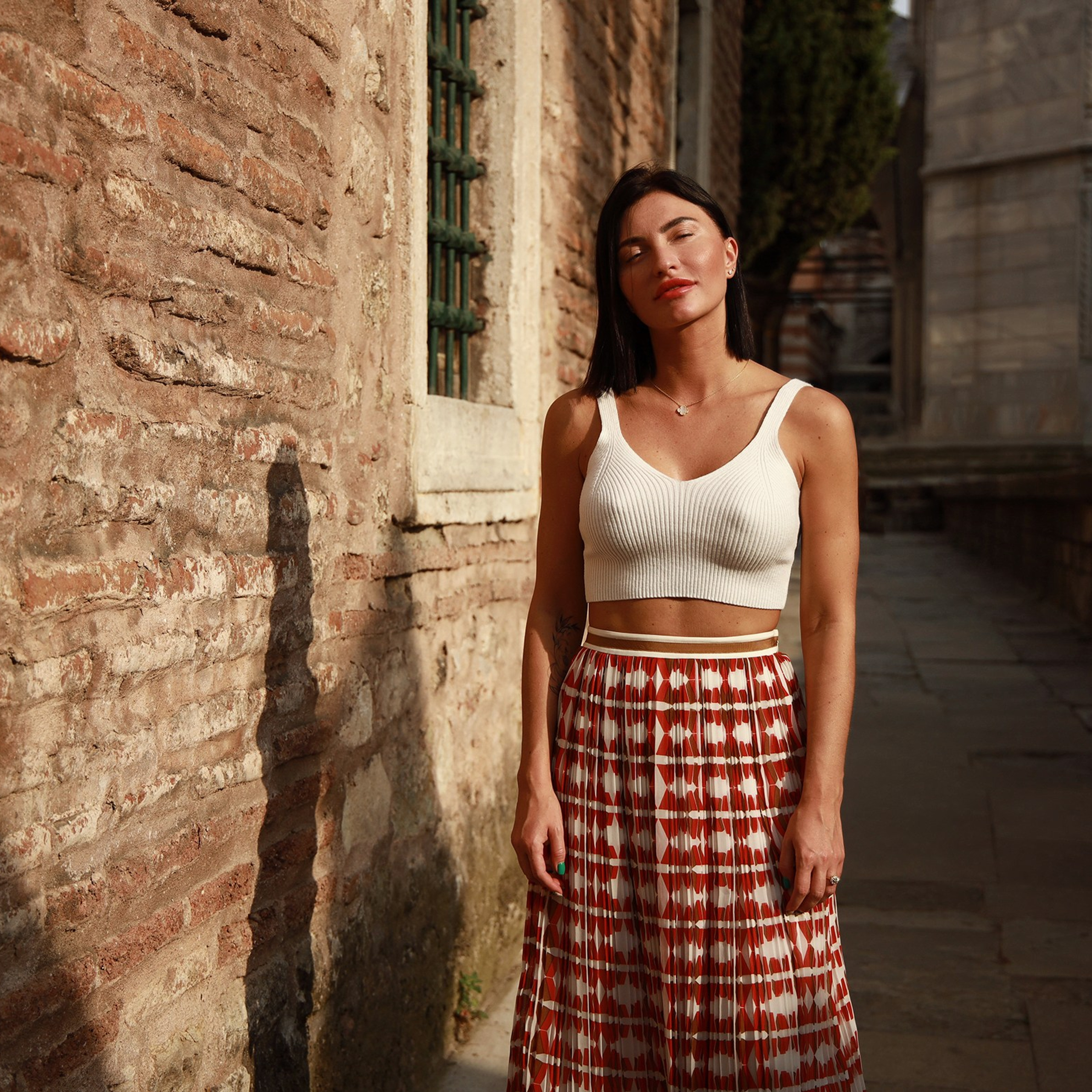 Настя, Стамбул