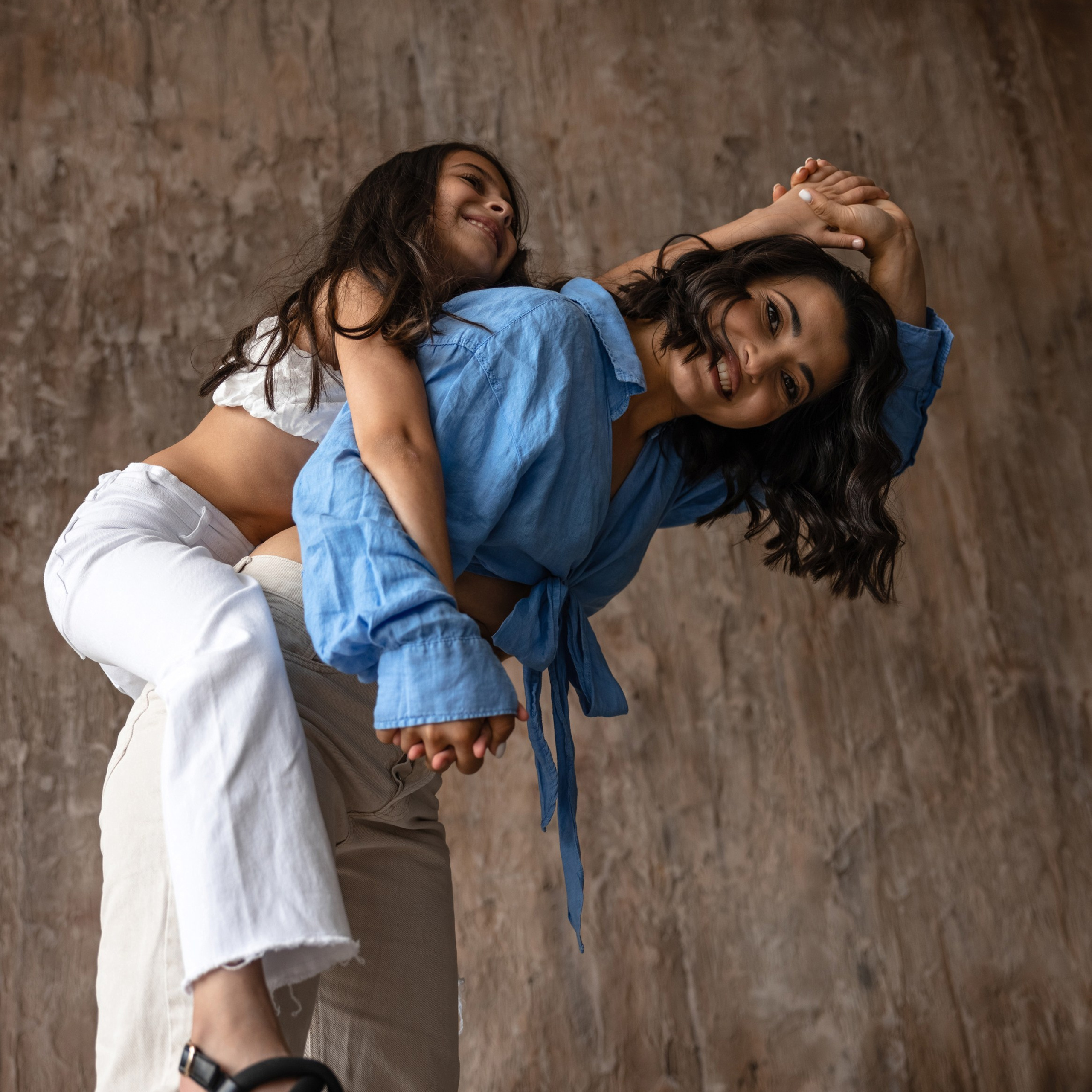 Аня с&nbsp;семьёй