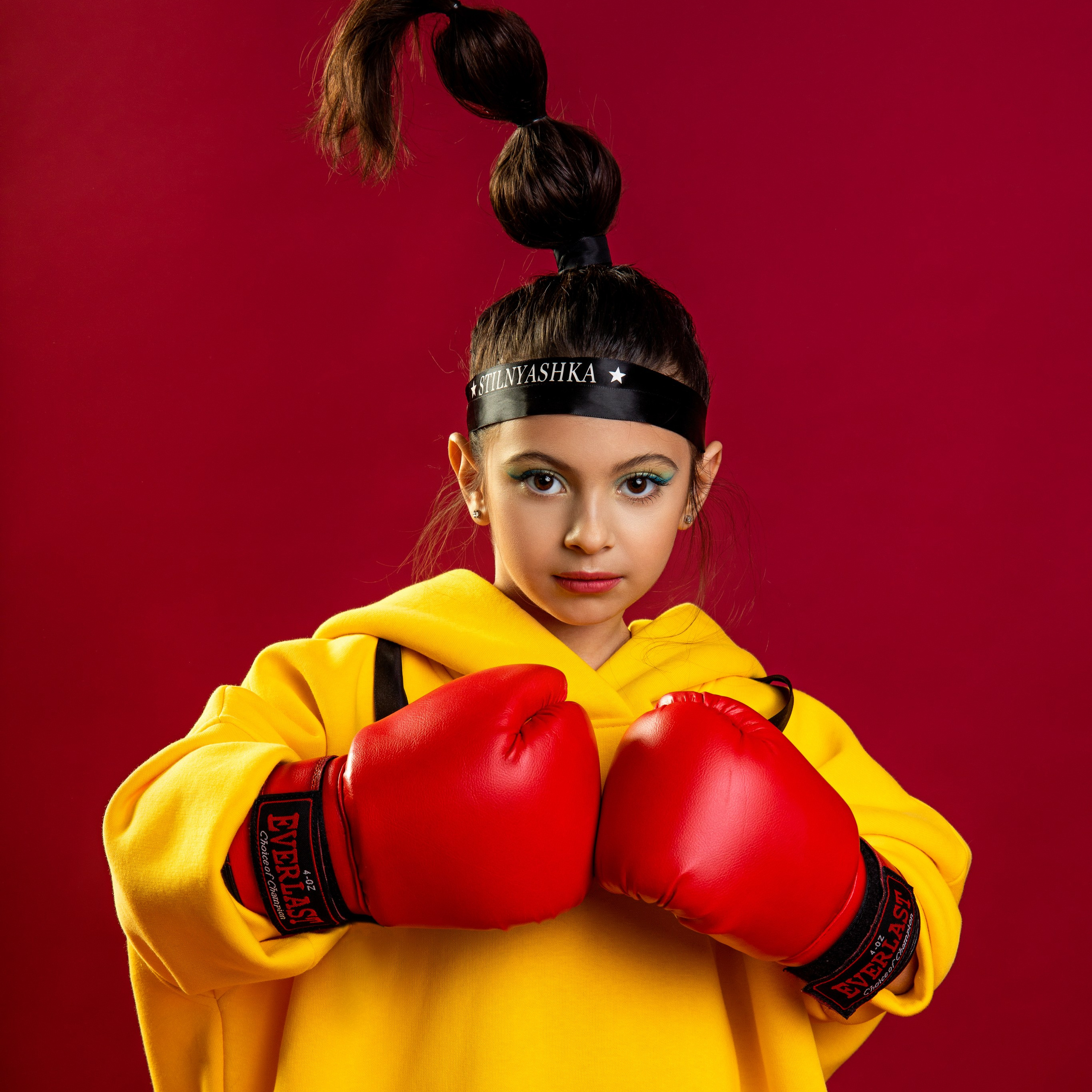 Модный бокс. Студия Soft Light, макияж Александра Стурова, причёски Ксения Матджанова