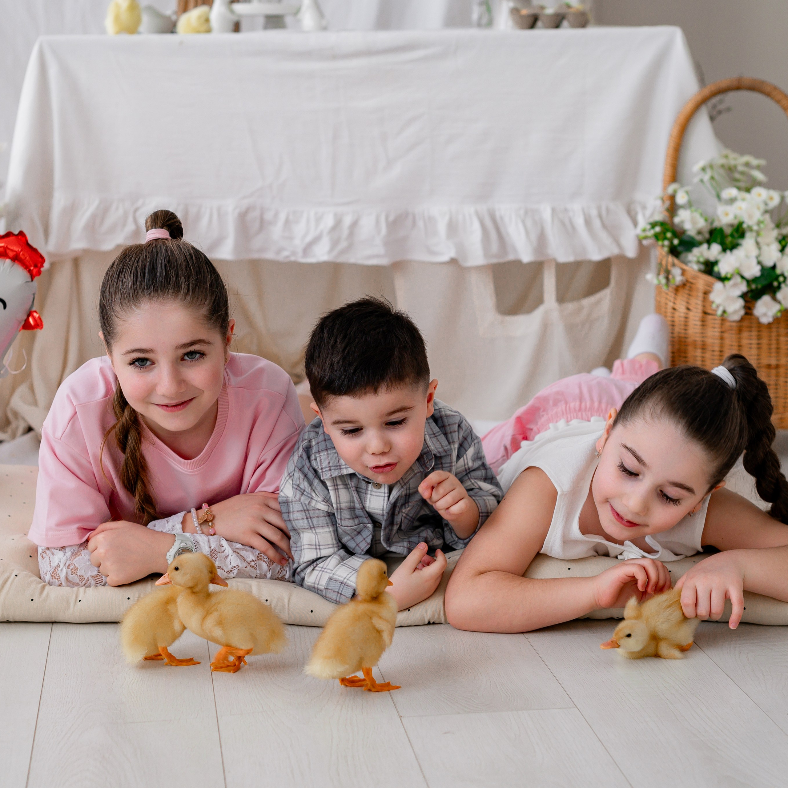 Лев Арина Вика Алена