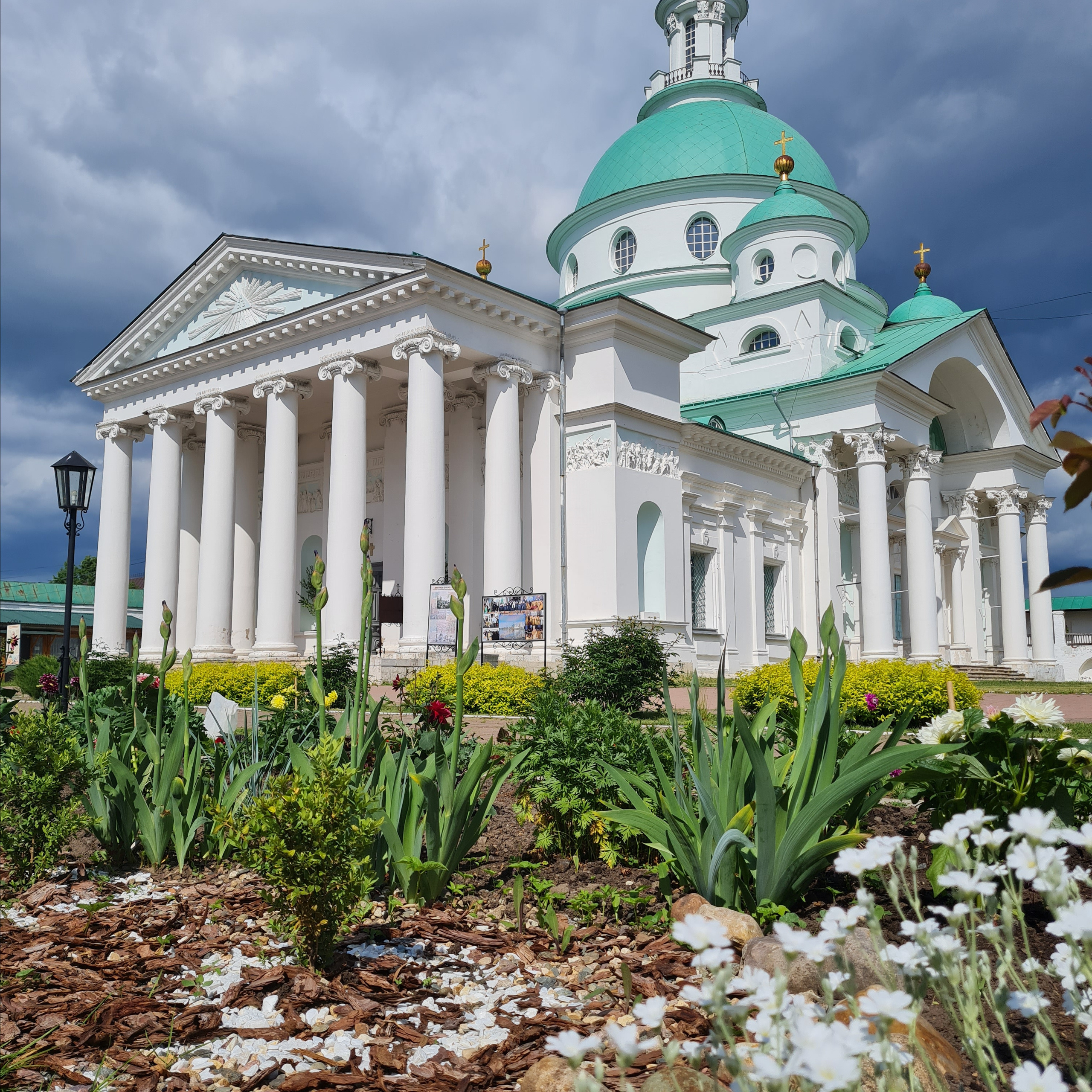 Сергиев Пассат — Ростов — Ярославль — Переславль Залесский. Вижу