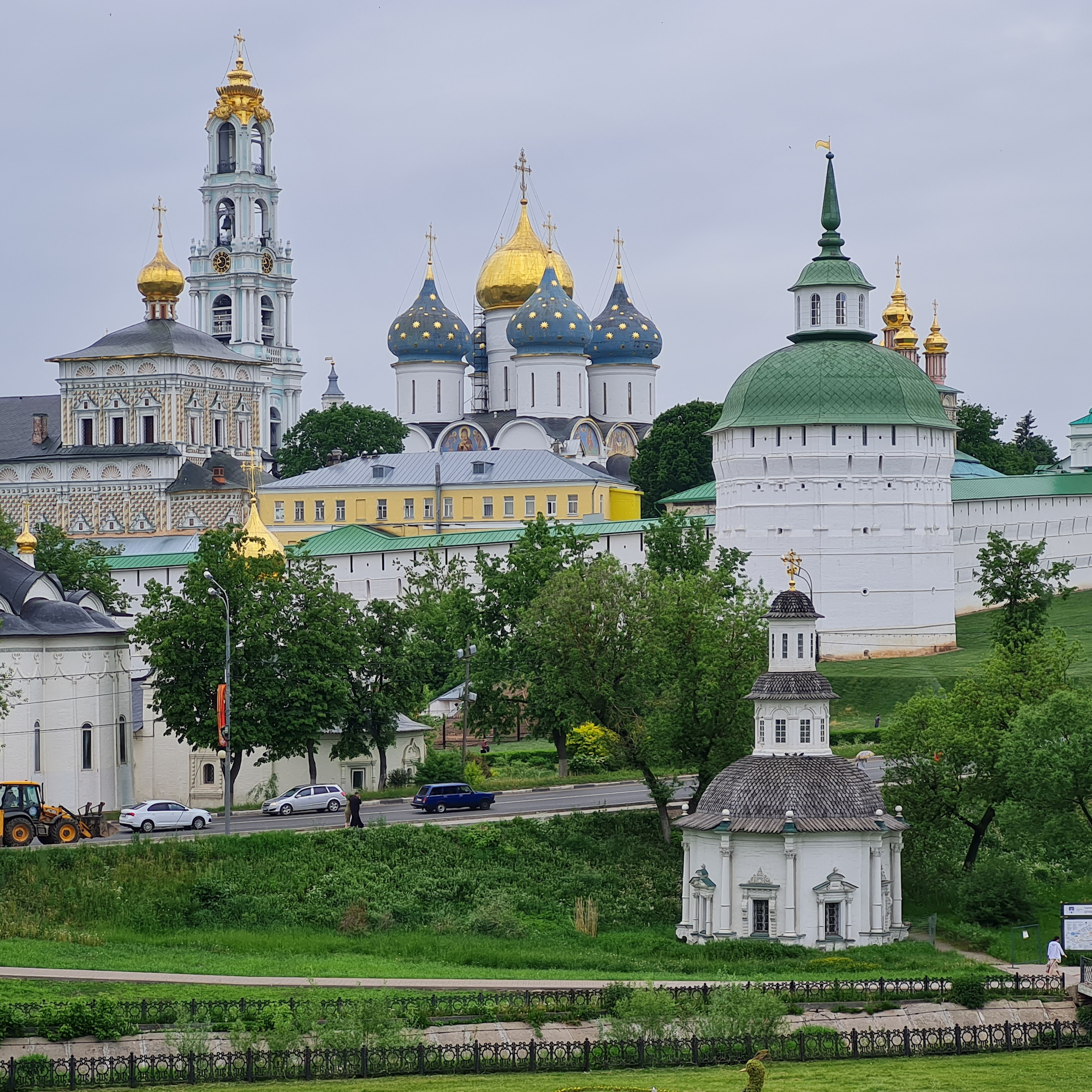 Сергиев Пассат — Ростов — Ярославль — Переславль Залесский. Вижу