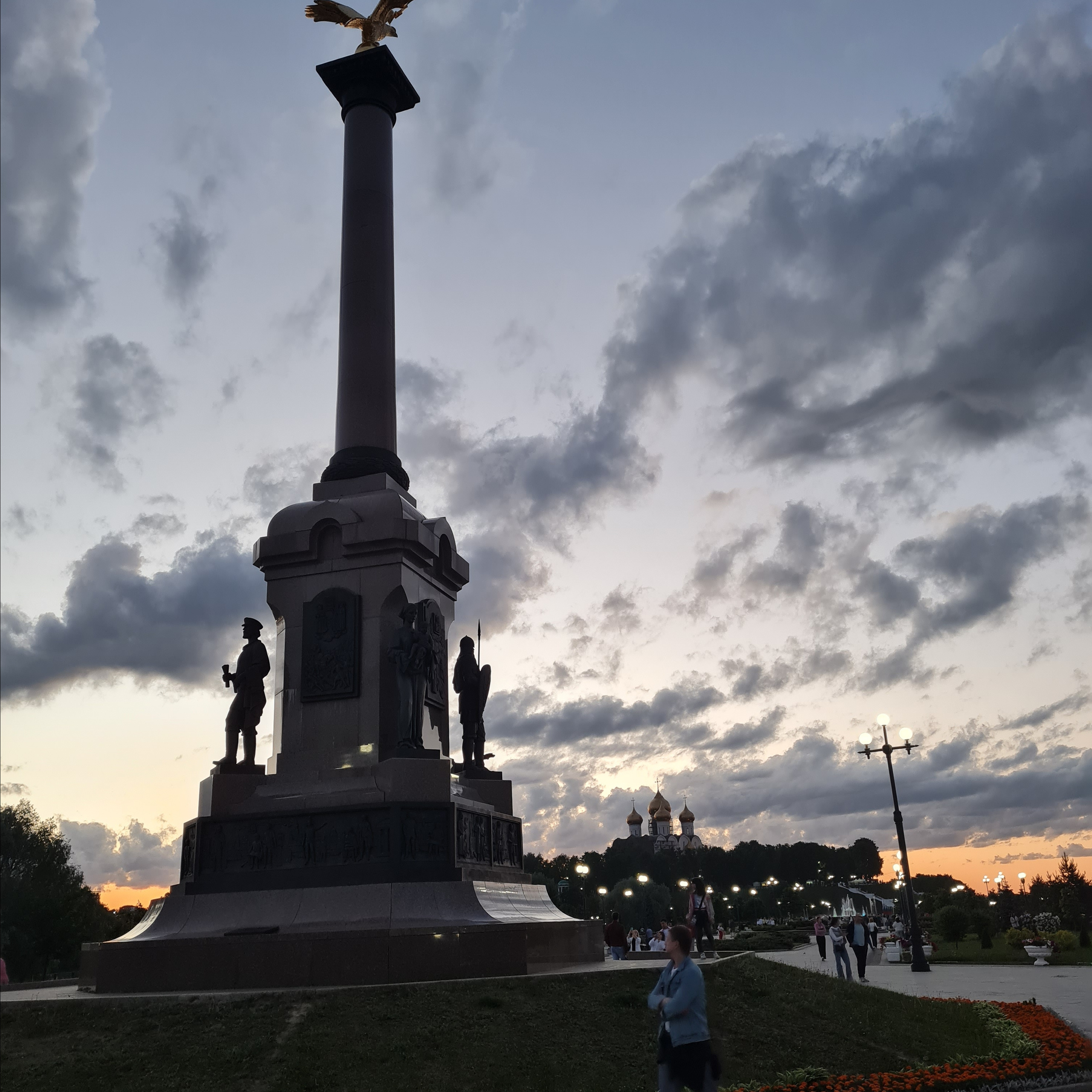 Сергиев Пассат — Ростов — Ярославль — Переславль Залесский. Вижу