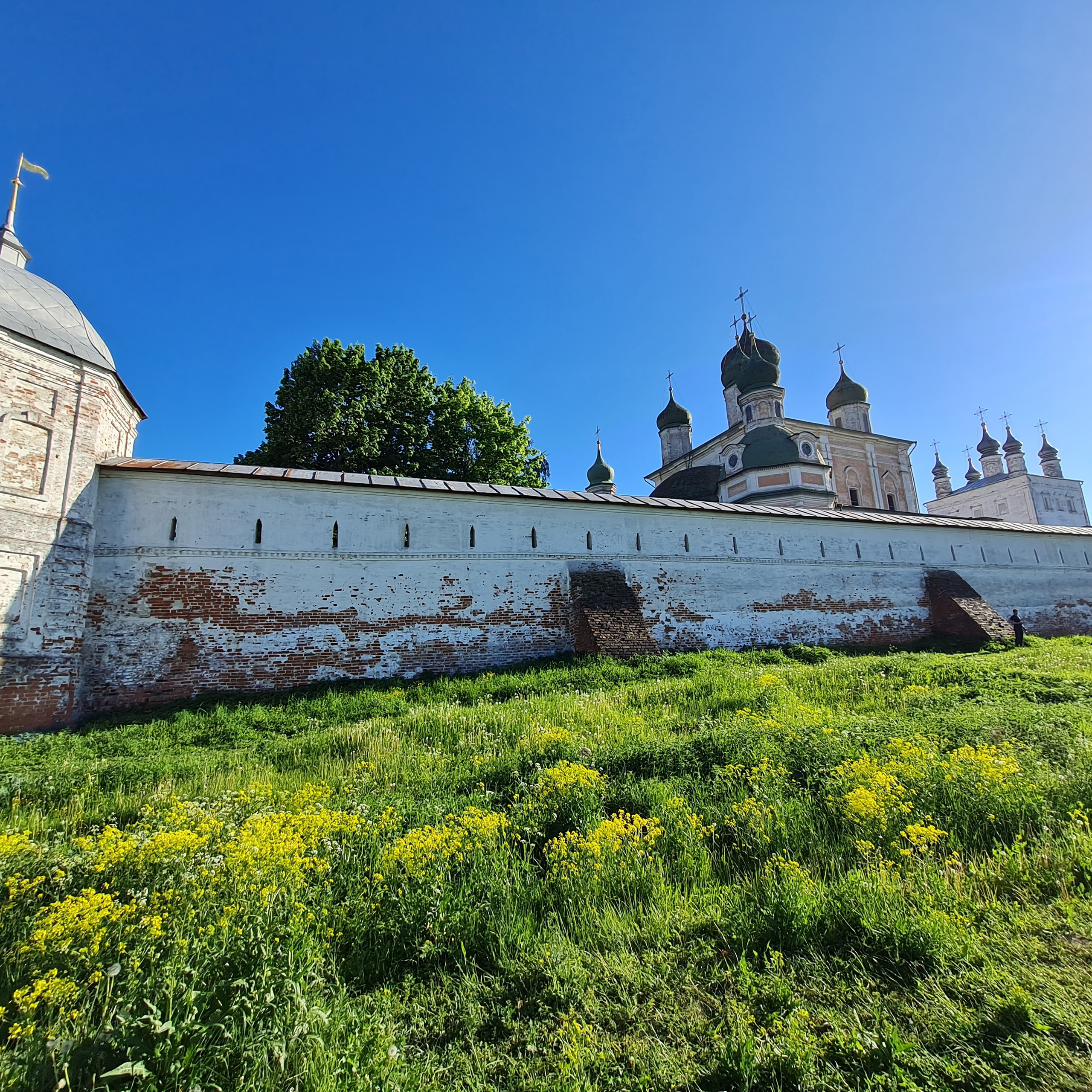 Сергиев Пассат — Ростов — Ярославль — Переславль Залесский. Вижу