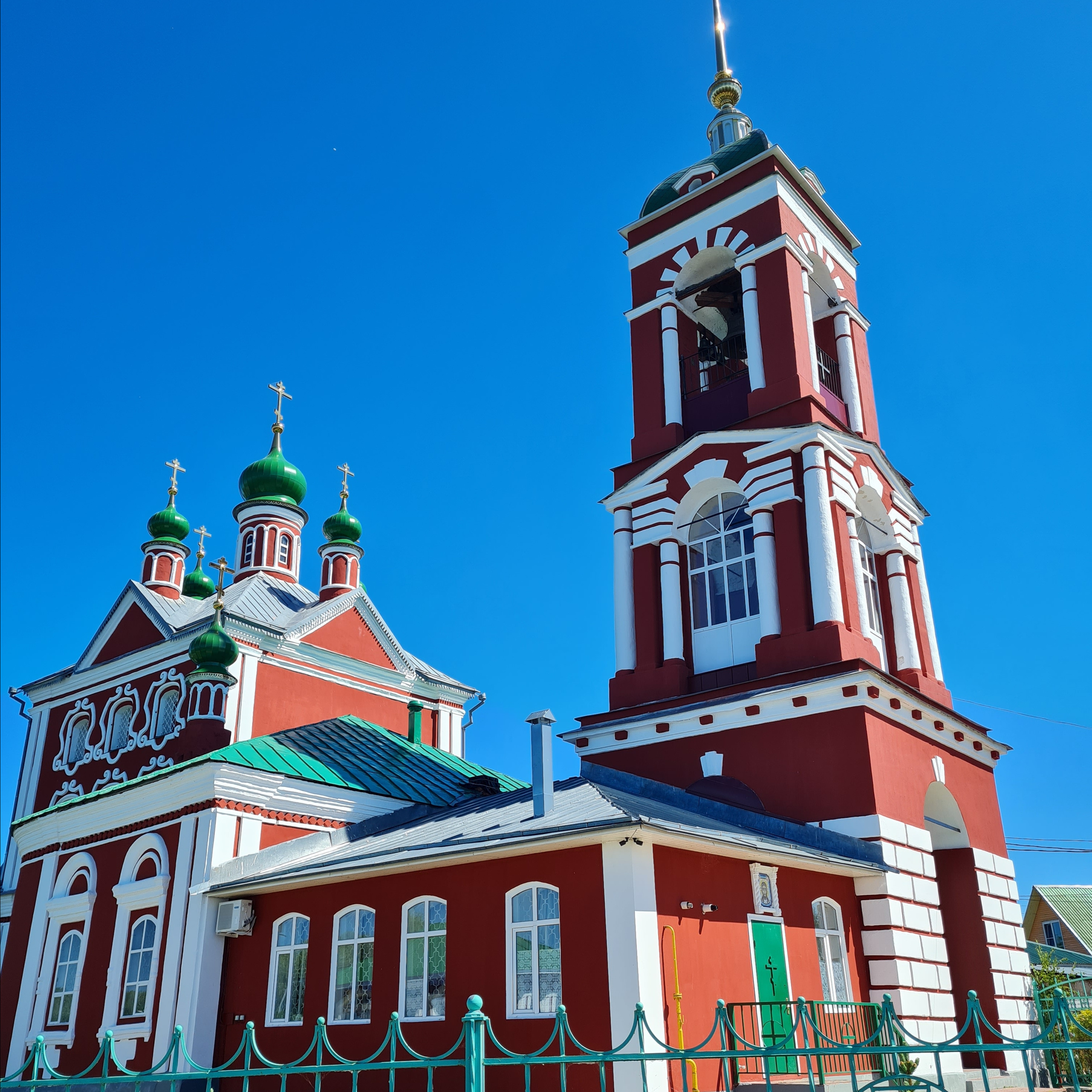 Сергиев Пассат — Ростов — Ярославль — Переславль Залесский. Вижу