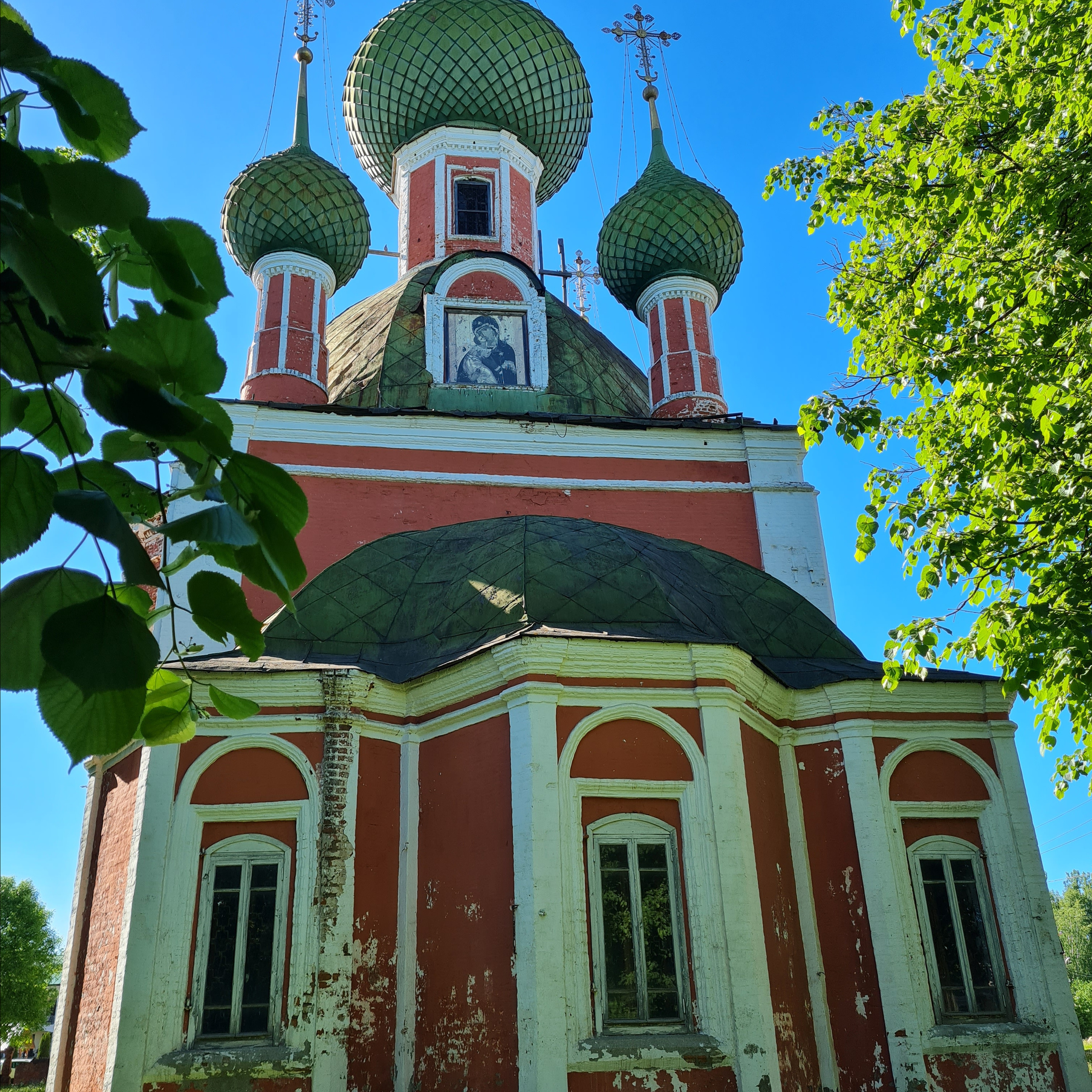Сергиев Пассат — Ростов — Ярославль — Переславль Залесский. Вижу