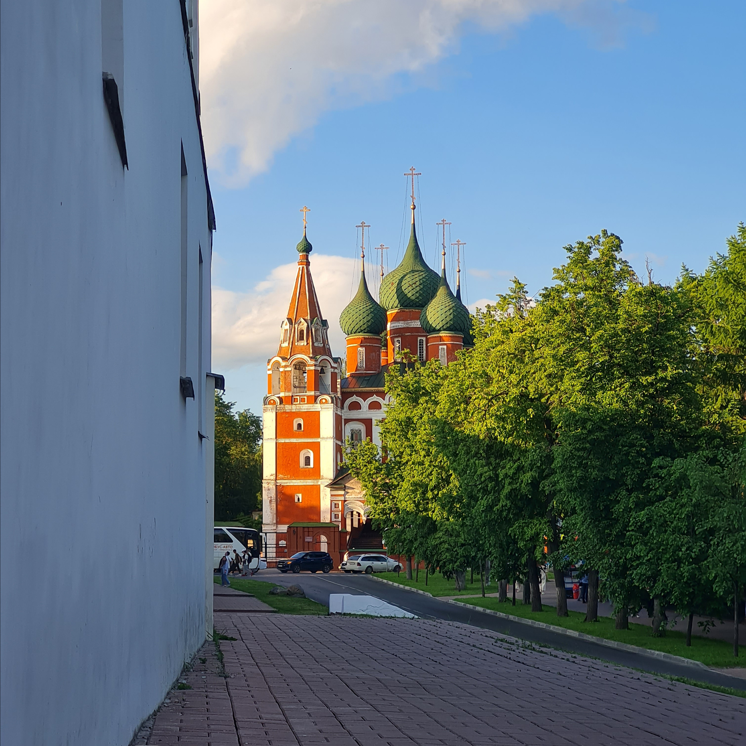 Сергиев Пассат — Ростов — Ярославль — Переславль Залесский. Вижу