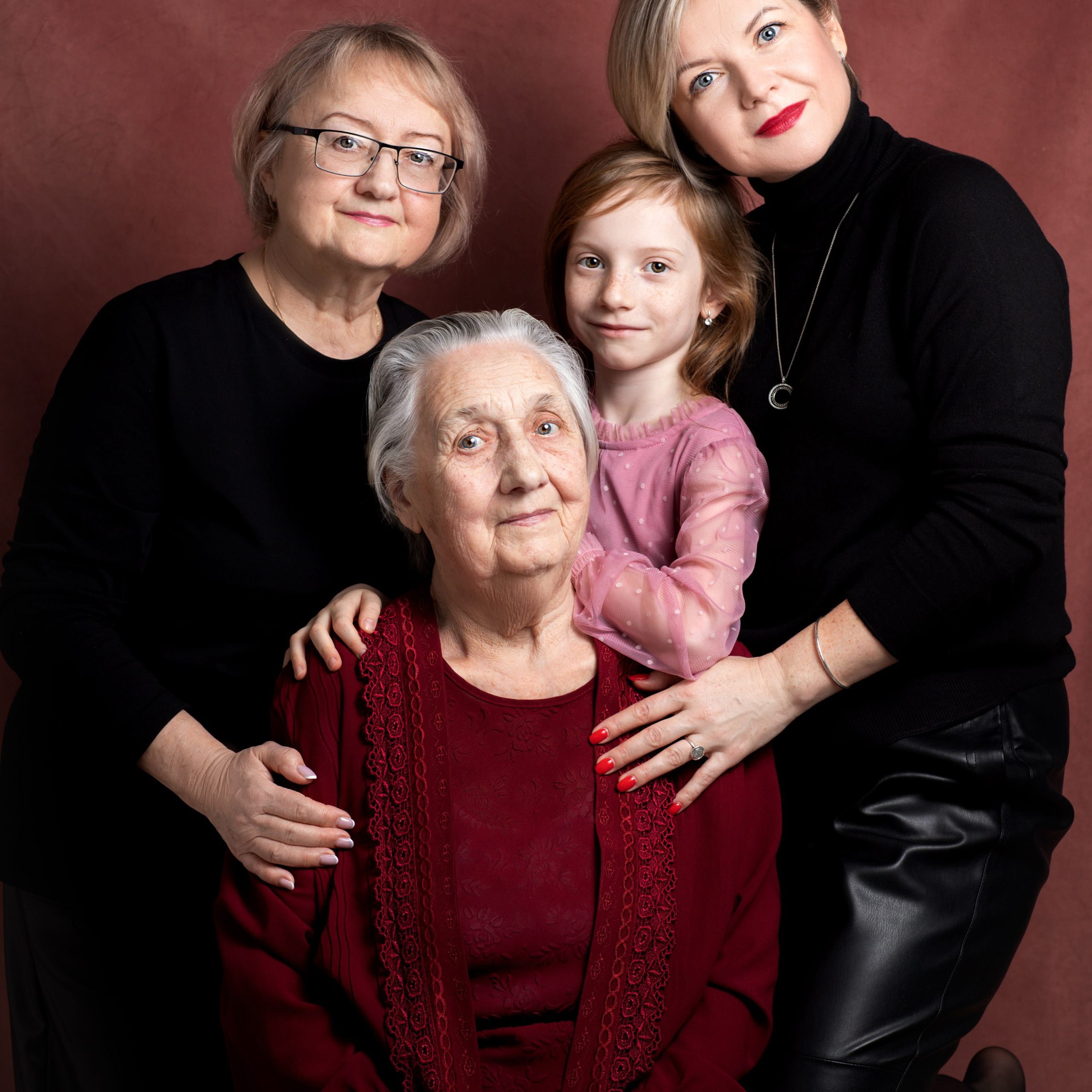 Женское поколение