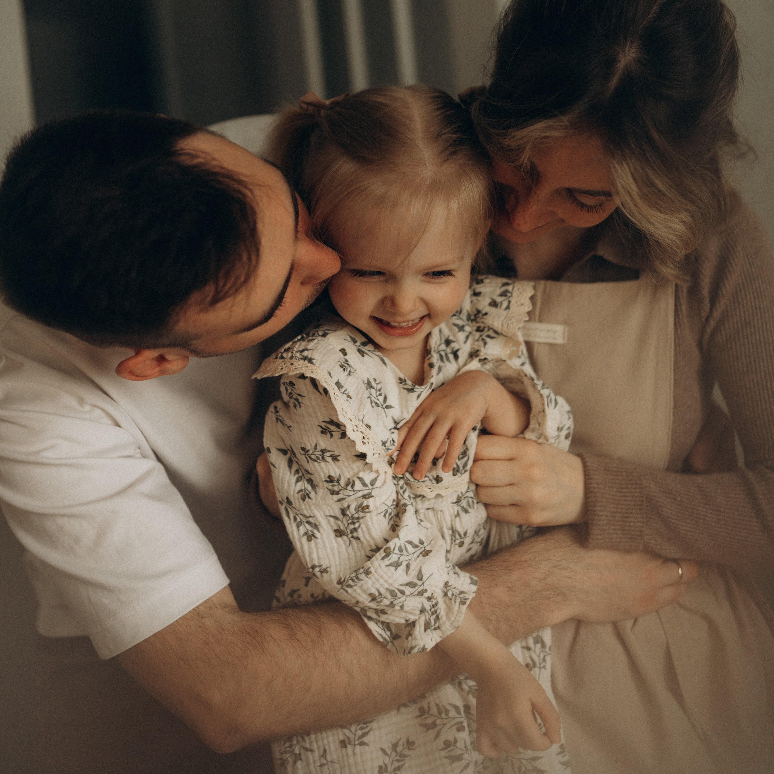 Саша, Паша и София