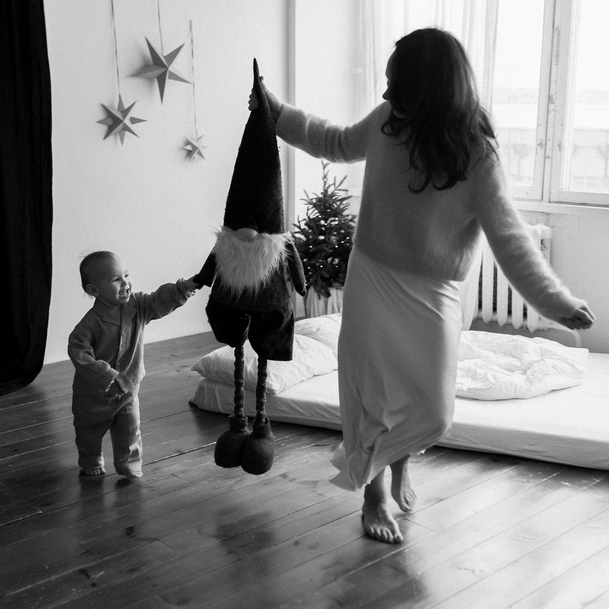 Даша и Лёва. Предновогоднее