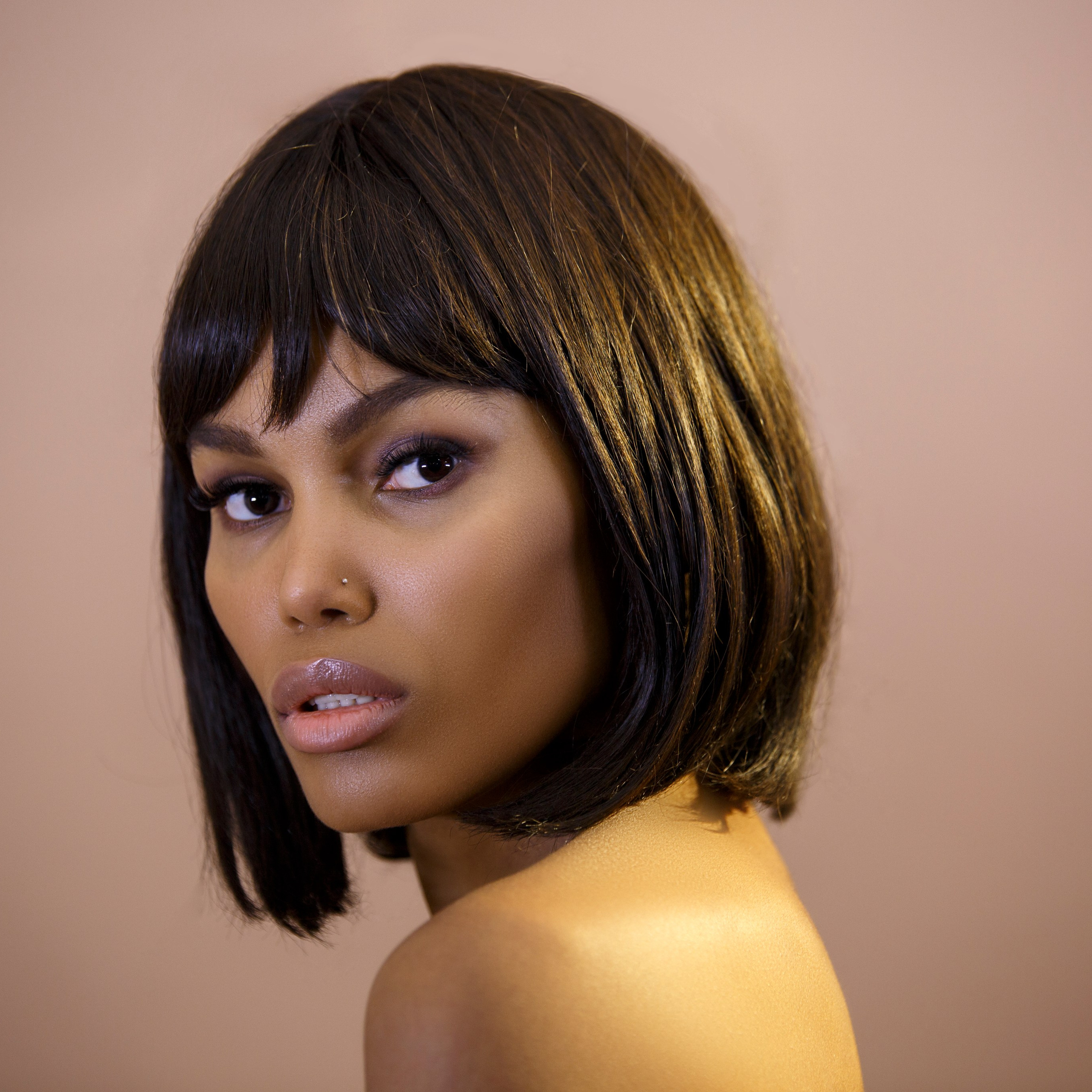 Портретная фотосессия в студиях в Москве от портретного фотографа. Фотосессия в студии в Москве от профессионального фотографа услуги по доступным ценам