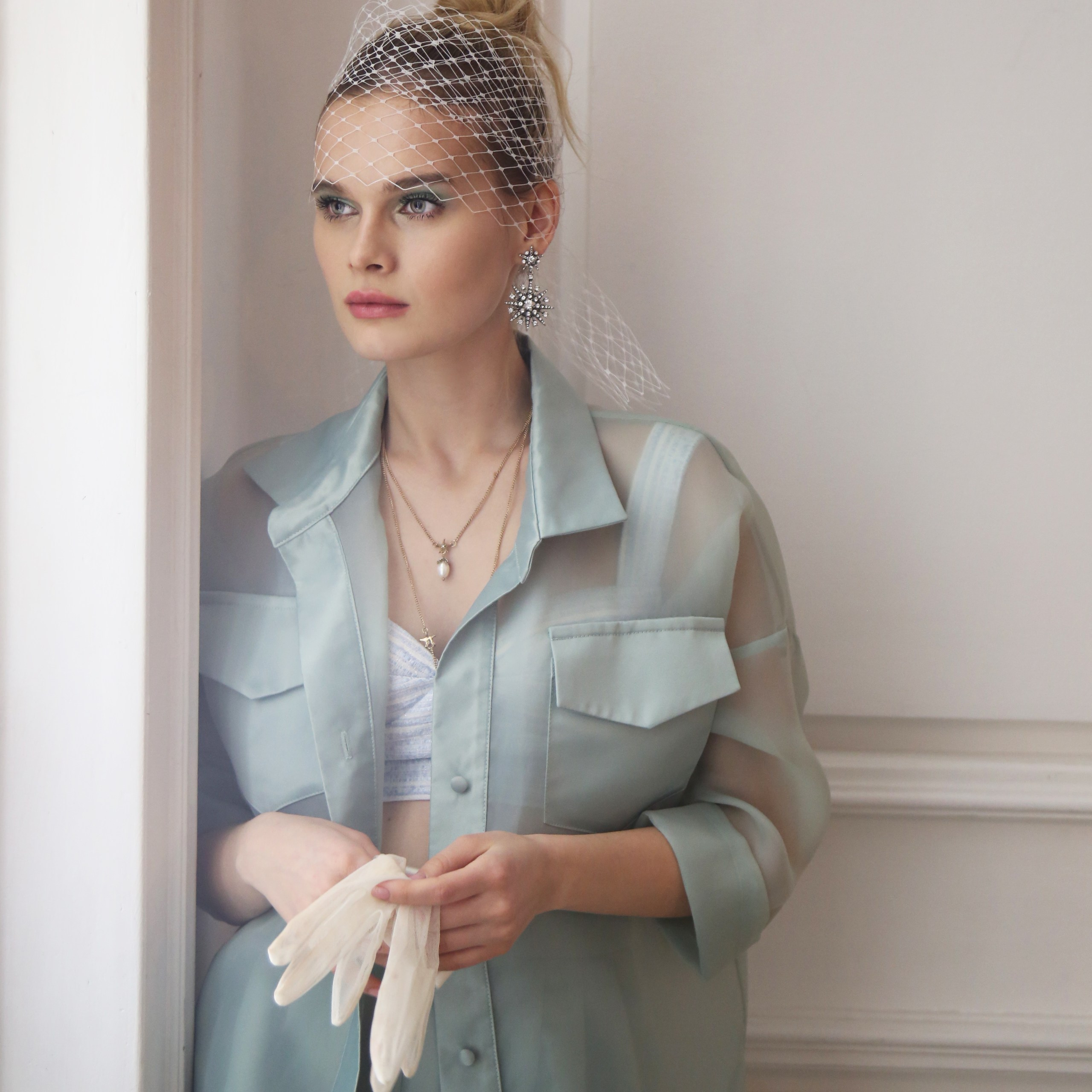 Портретная фотосессия в студиях в Москве от портретного фотографа. Фотосессия в студии в Москве от профессионального фотографа услуги по доступным ценам