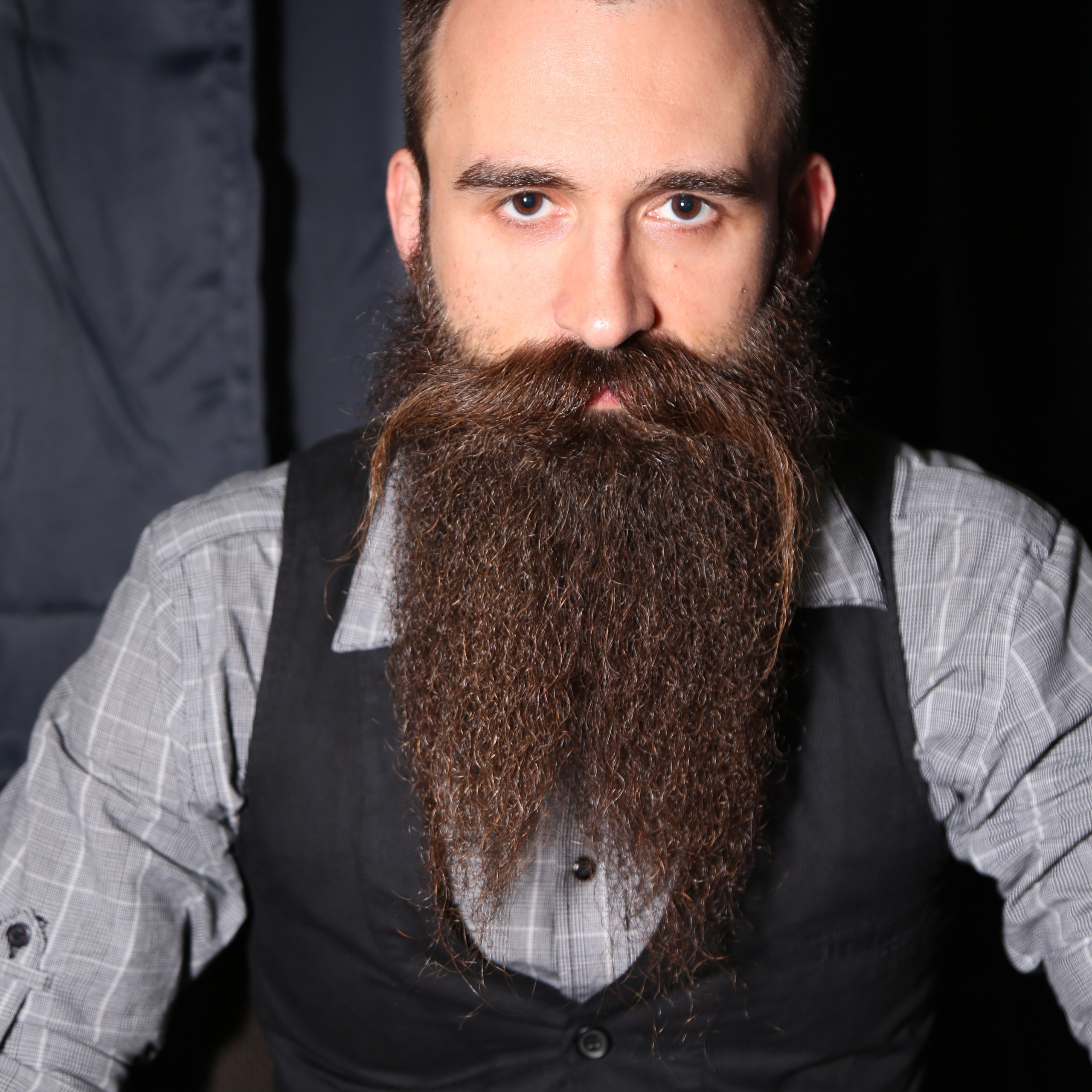 Мужская фотосессия в студии в Москве