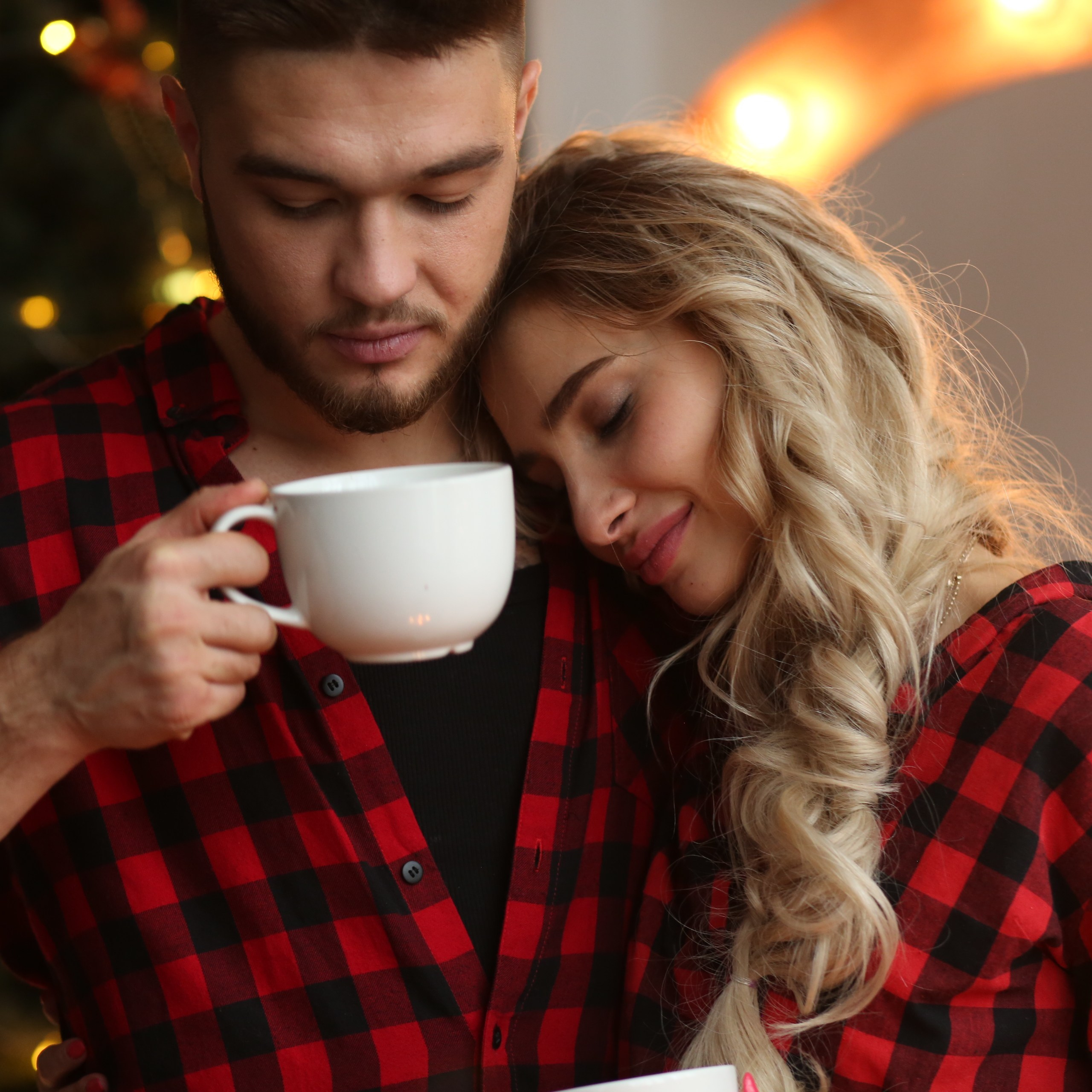 Новогодняя семейная фотосессия в Москве дома. Фотосессия в студии в Москве от профессионального фотографа услуги по доступным ценам