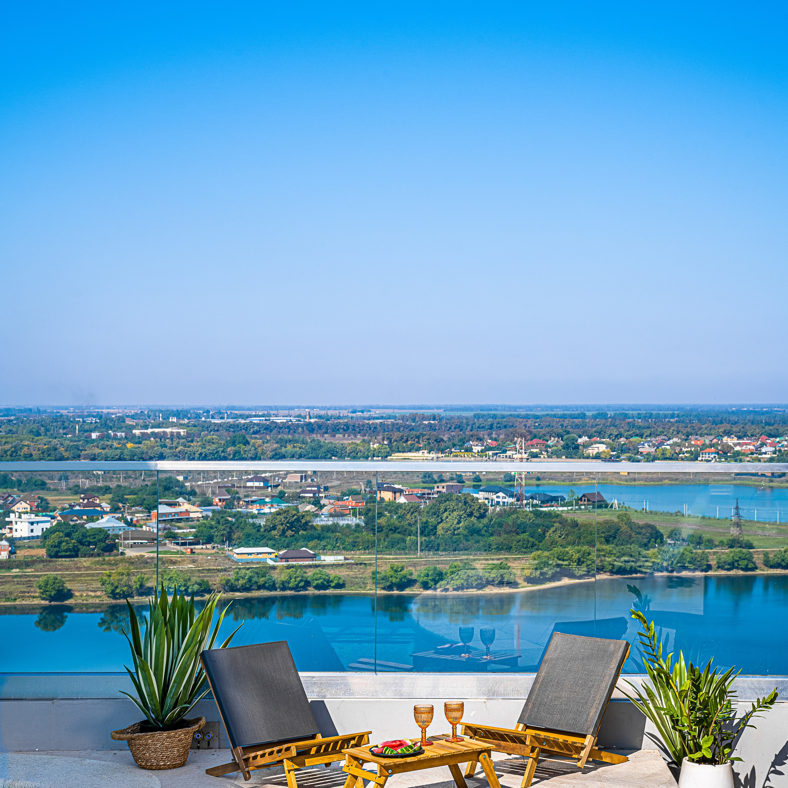 Пентхаус с Бассейном