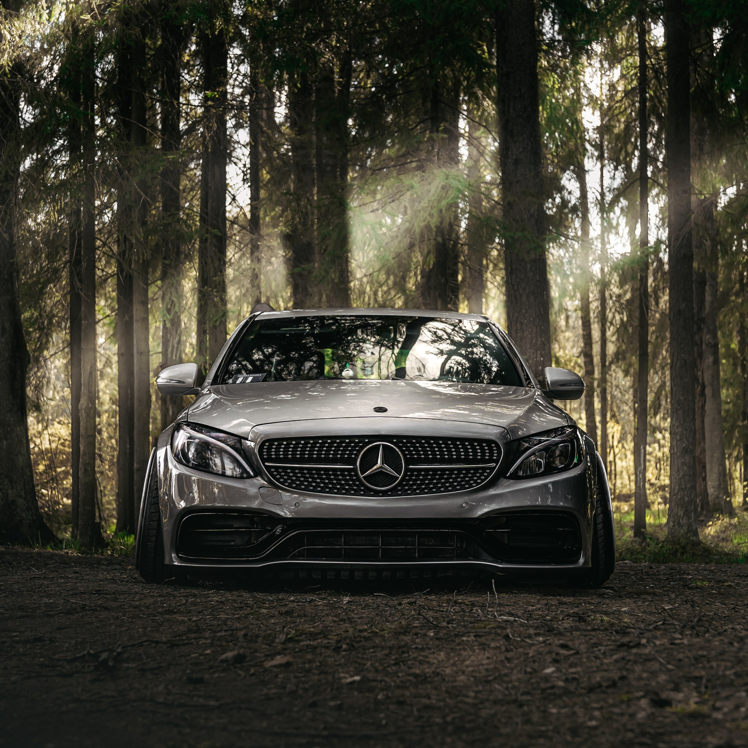 Mercedes benz stance