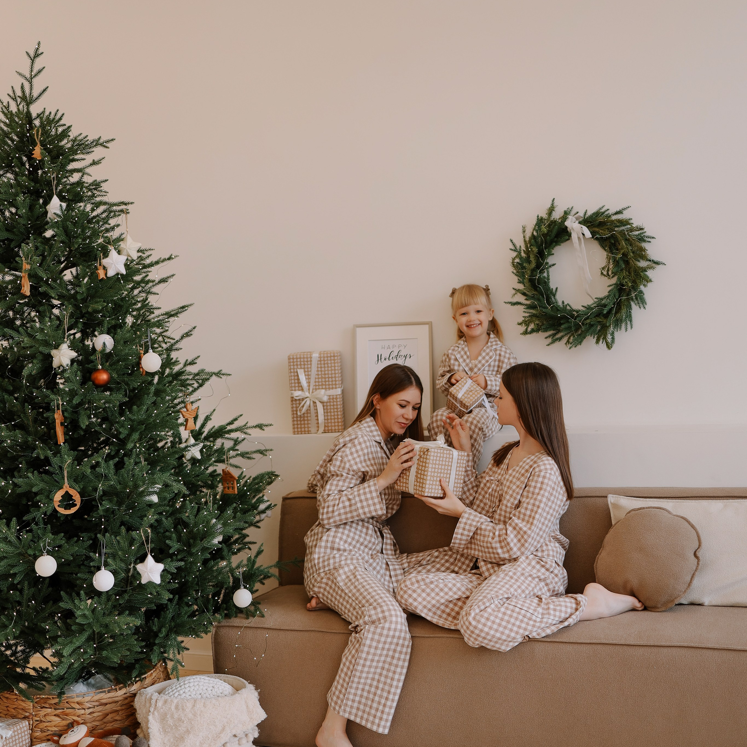 Ольга, Александра, Виктория