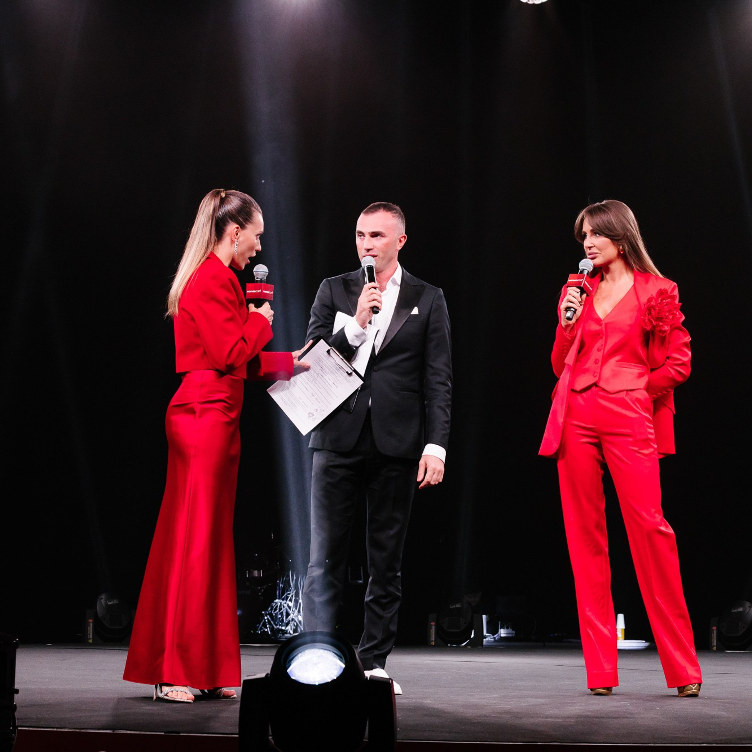 Womanconf, выступление Натальи Зубаревой