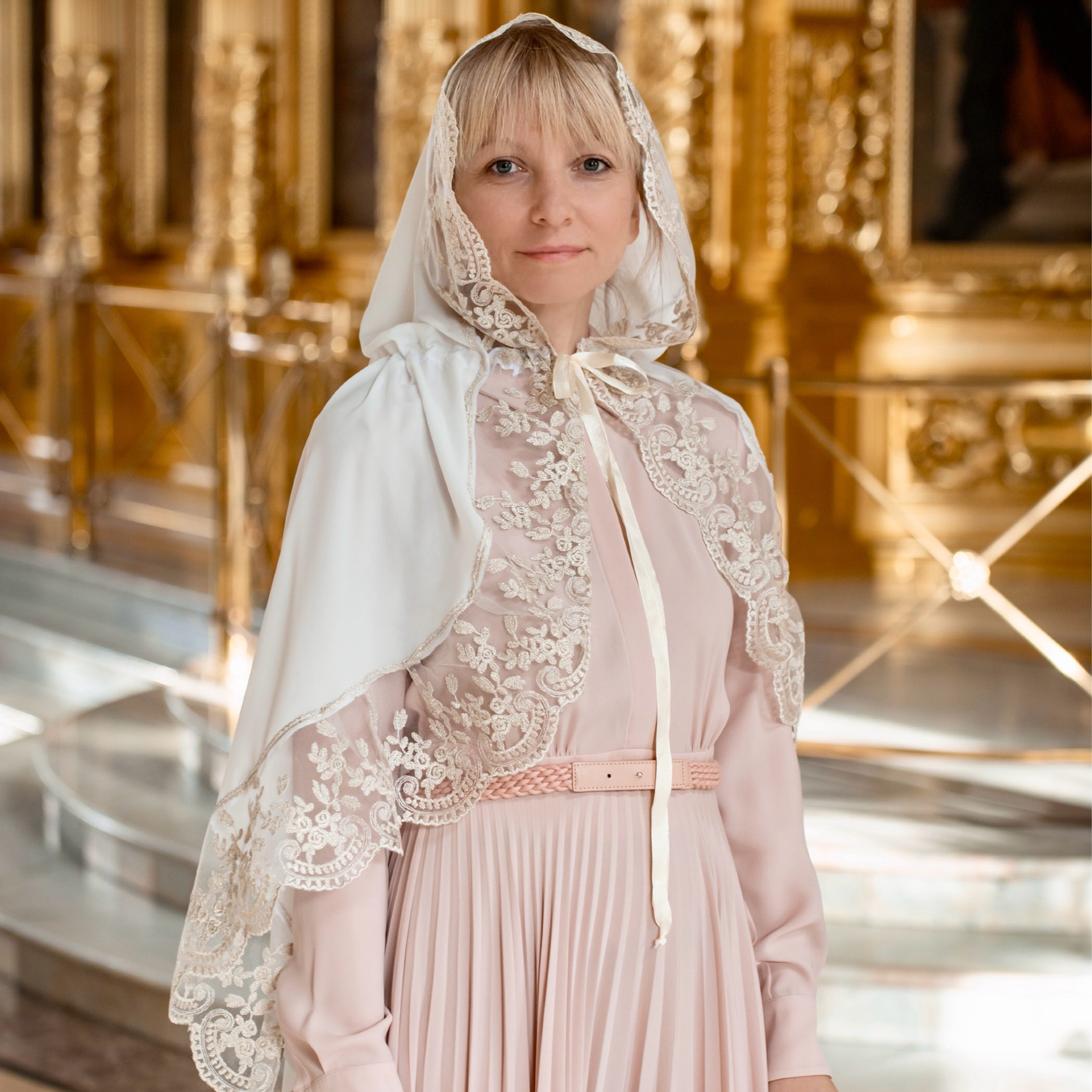 Украшение купели цветами в Туле. Фотограф на Крещение и Венчание в Туле, детский и семейный фотограф