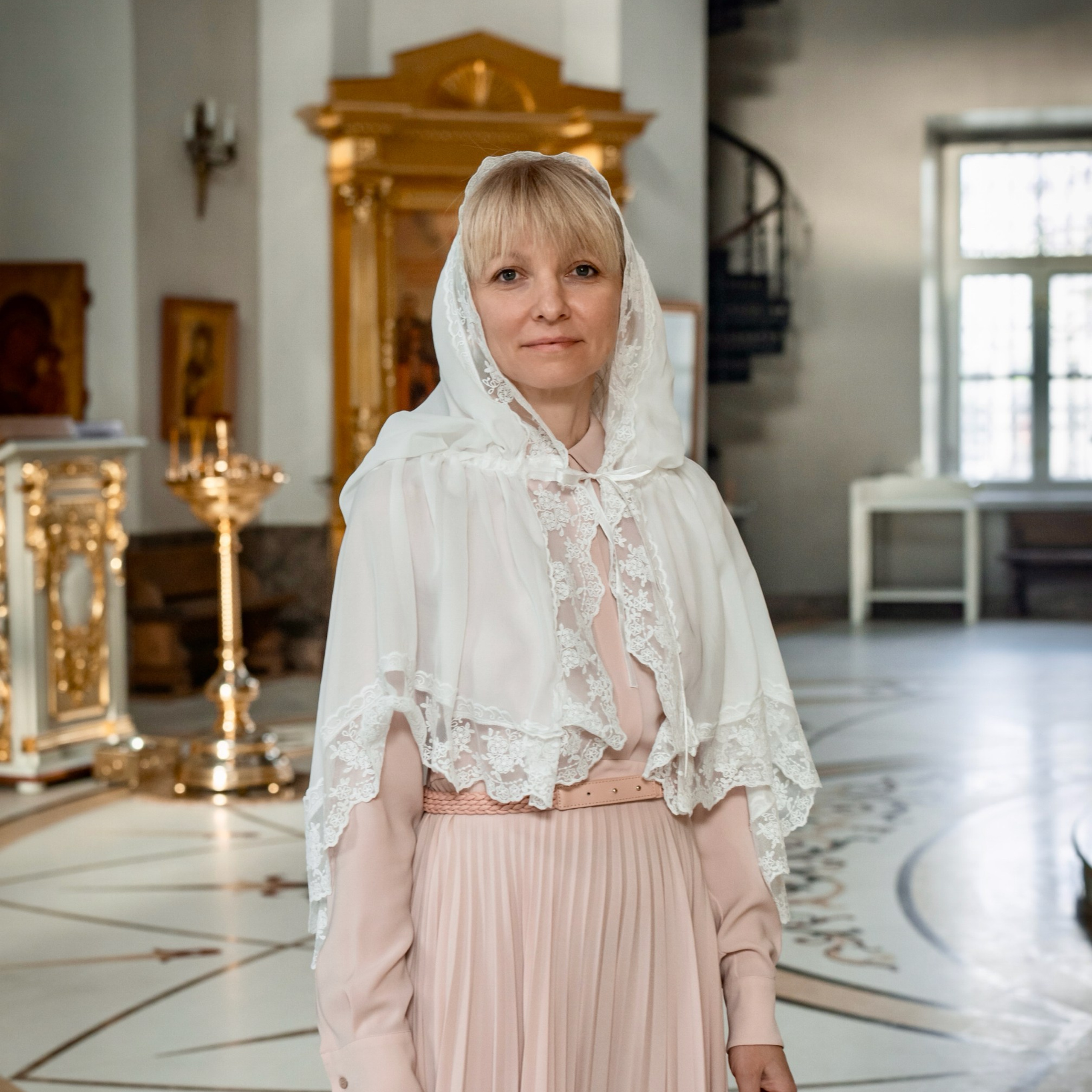 Украшение купели цветами в Туле. Фотограф на Крещение и Венчание в Туле, детский и семейный фотограф