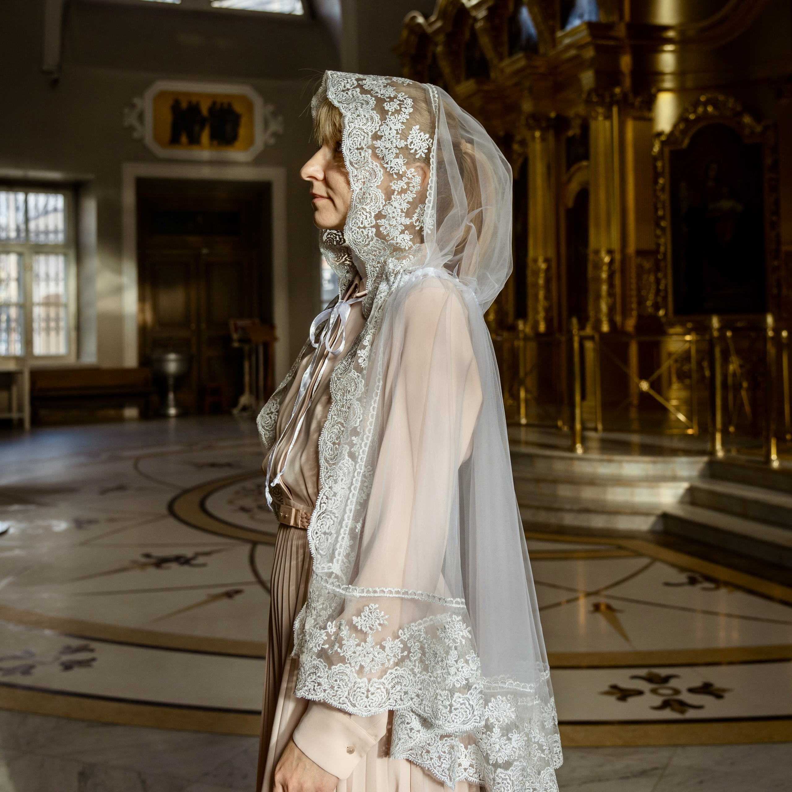 Украшение купели цветами в Туле. Фотограф на Крещение и Венчание в Туле, детский и семейный фотограф