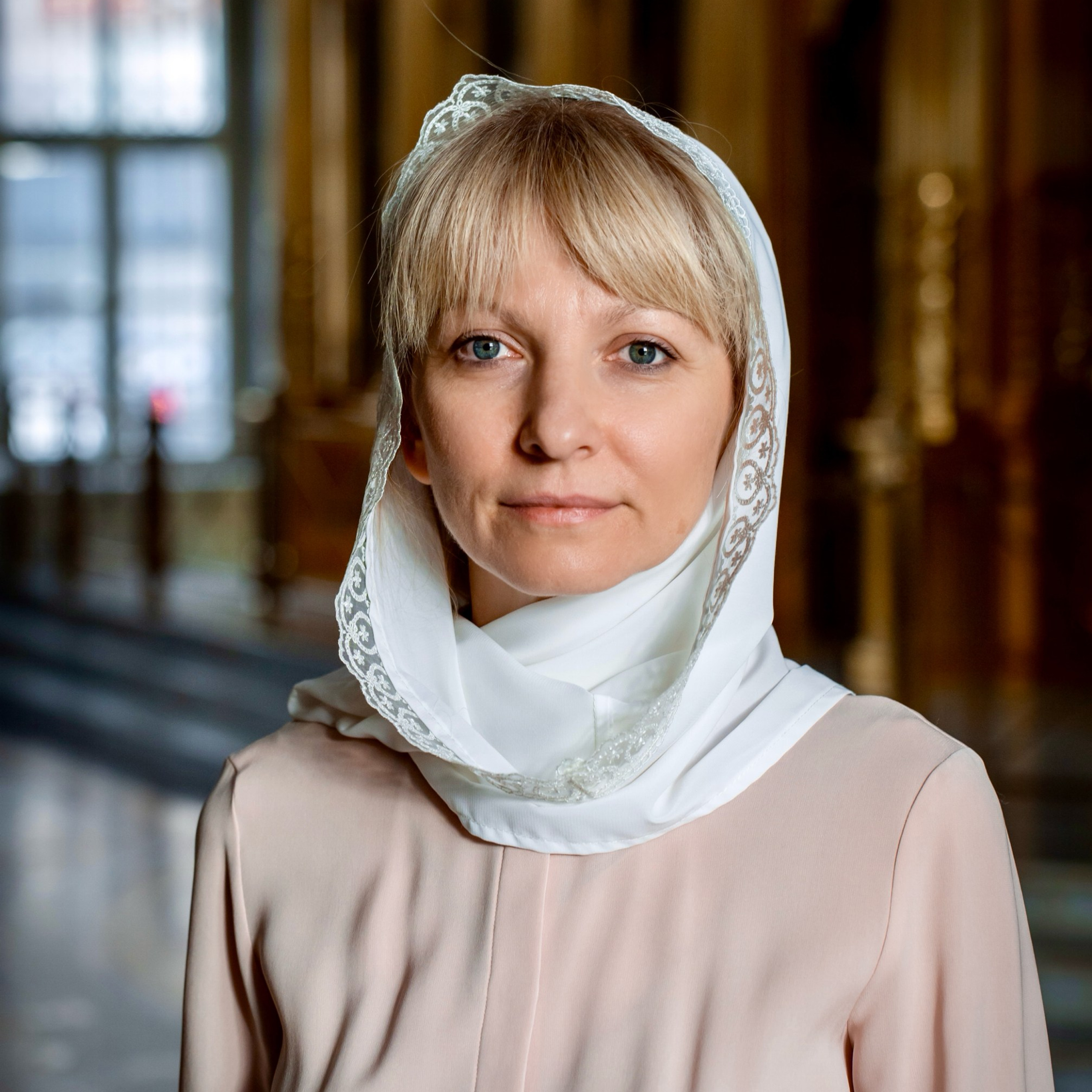 Украшение купели цветами в Туле. Фотограф на Крещение и Венчание в Туле, детский и семейный фотограф