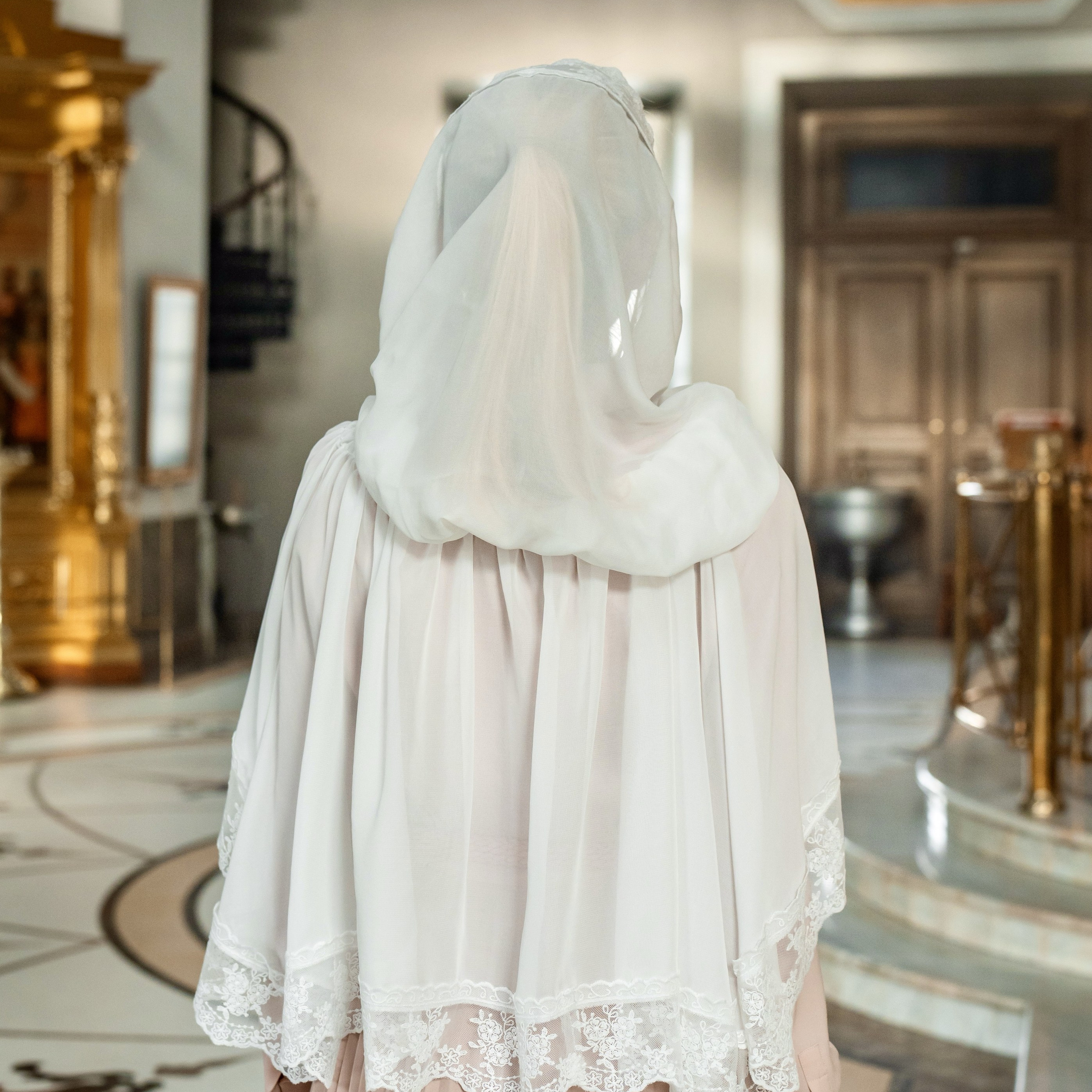 Украшение купели цветами в Туле. Фотограф на Крещение и Венчание в Туле, детский и семейный фотограф