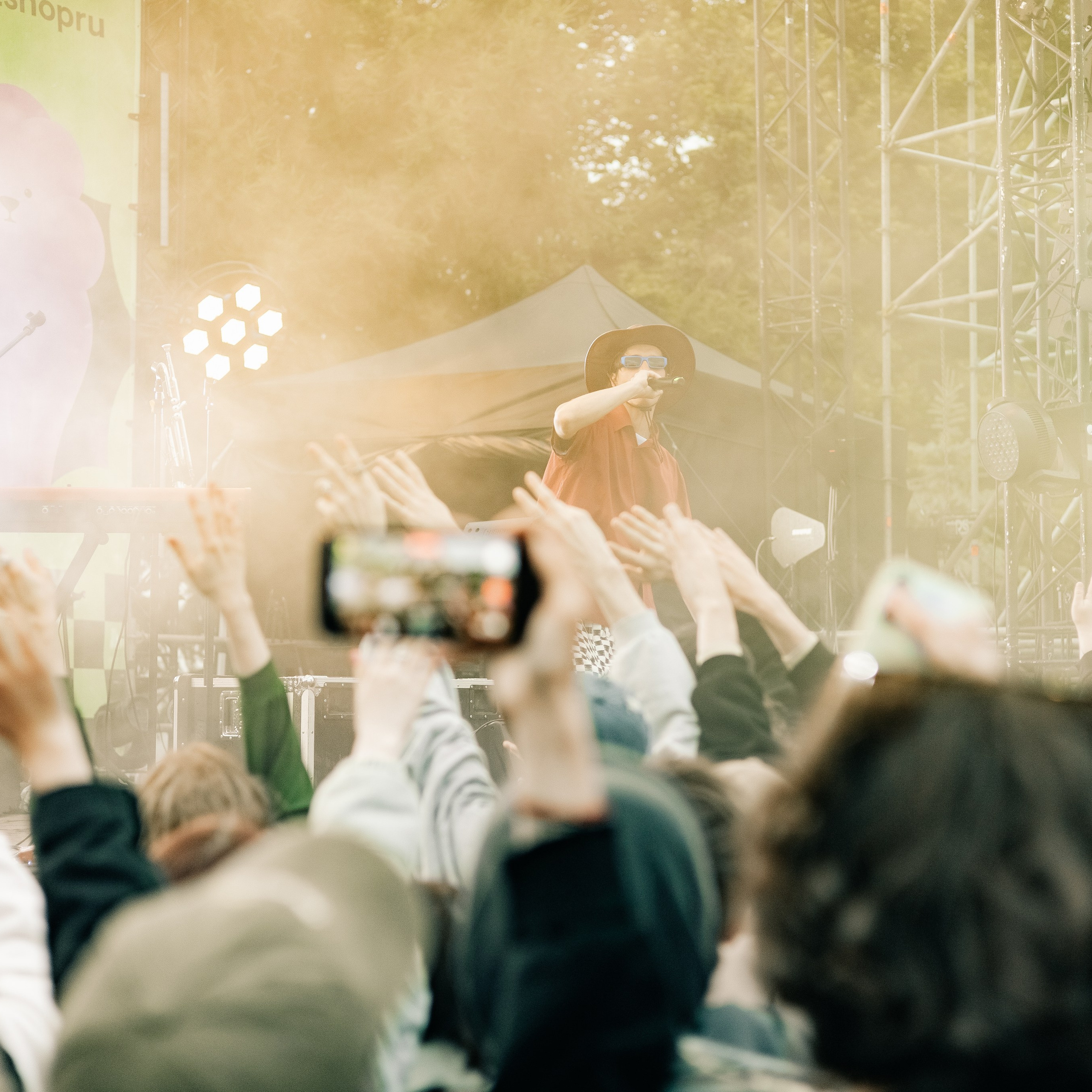 Концерт Антоха МС