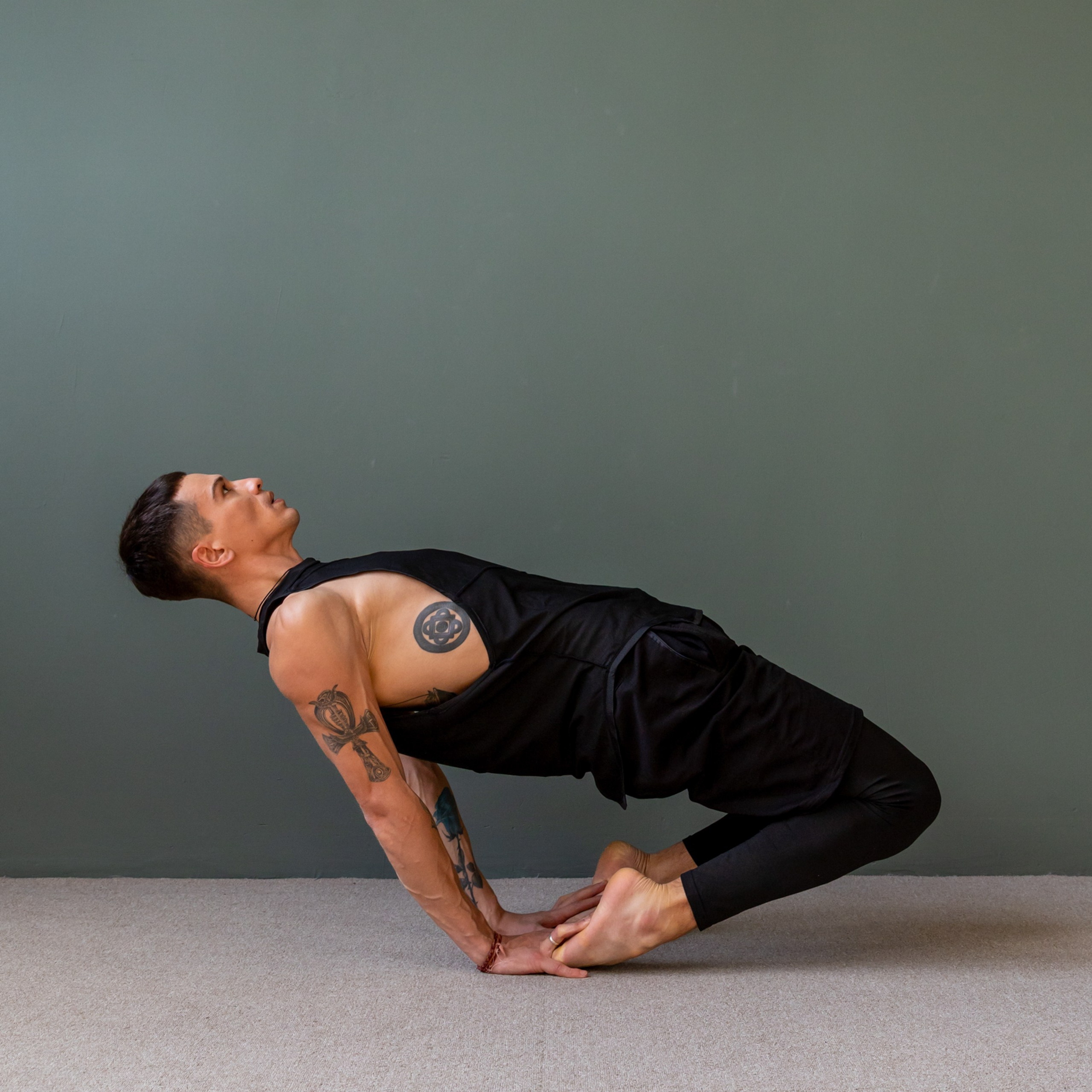 Преподаватель йоги