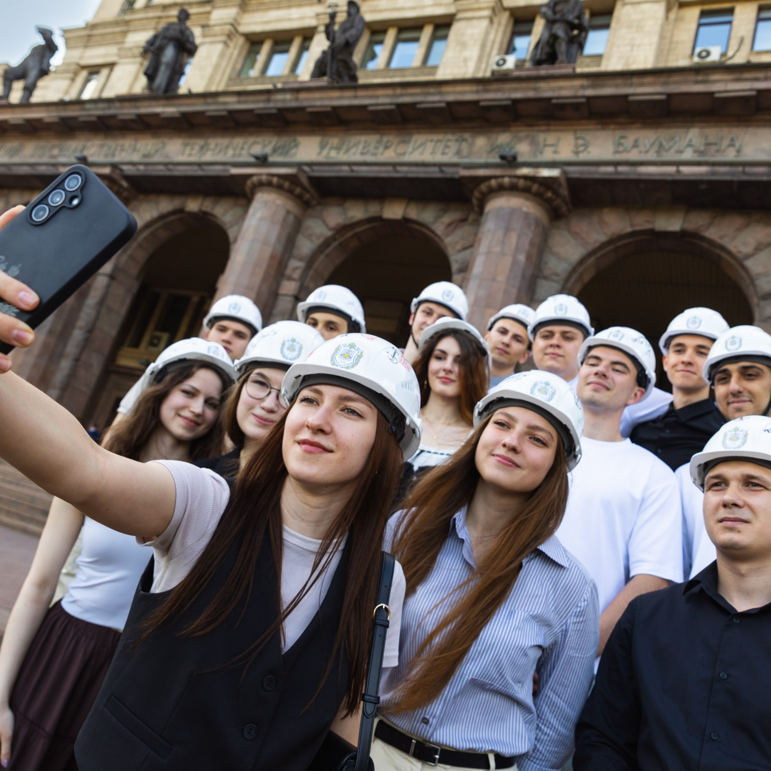 Выпускной Ани