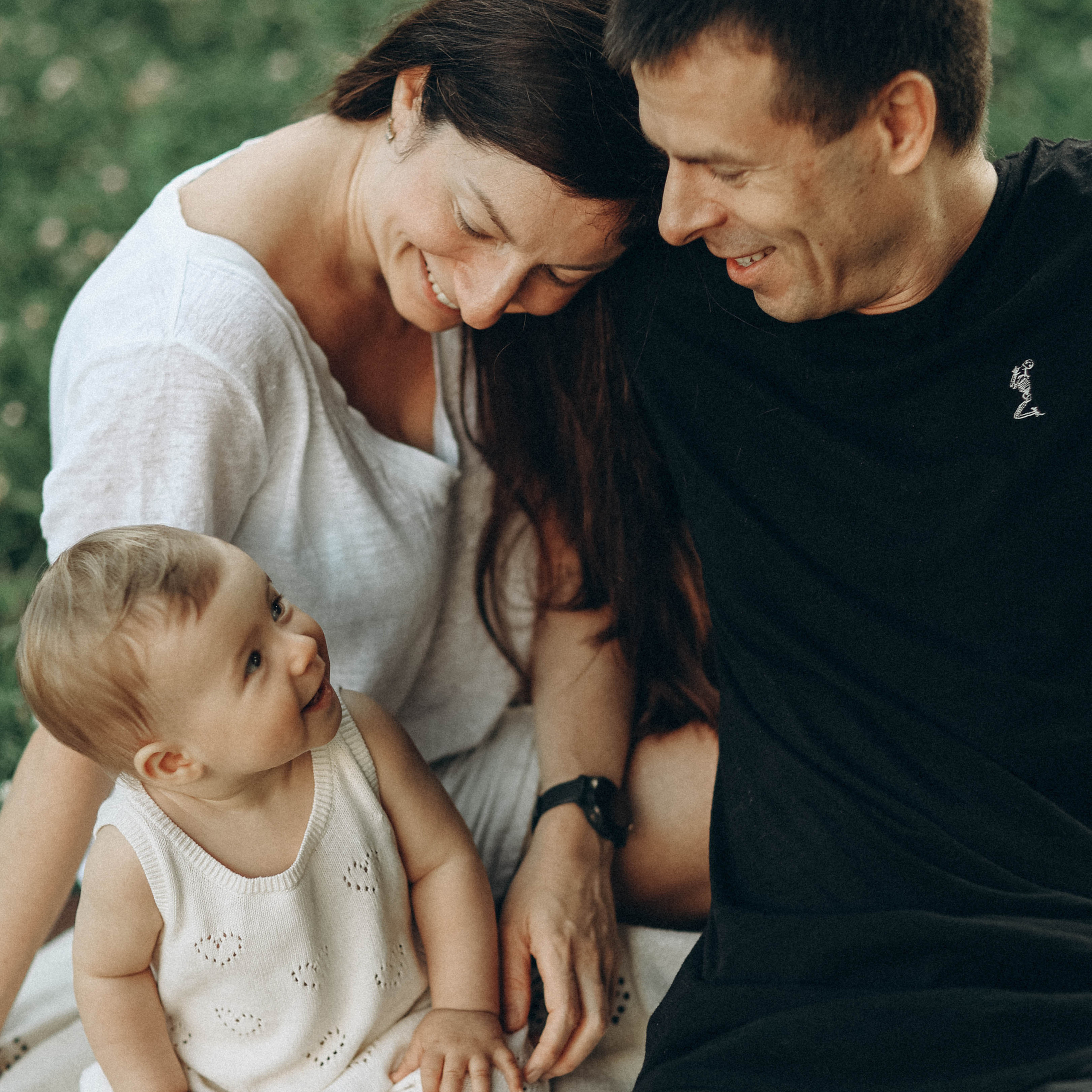 Белла, Леша и Нина