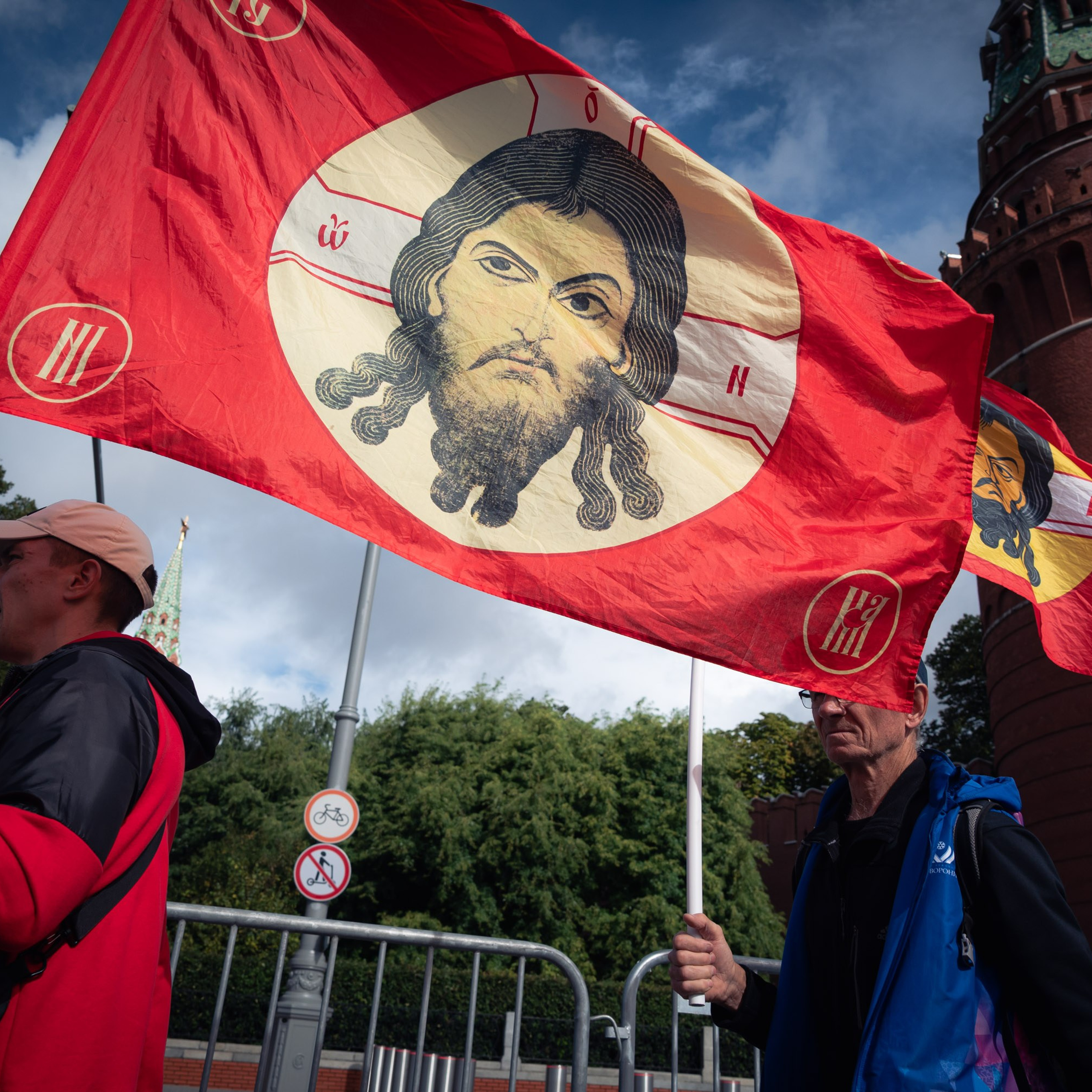 Антон и Татьяна Денисенко — В храме