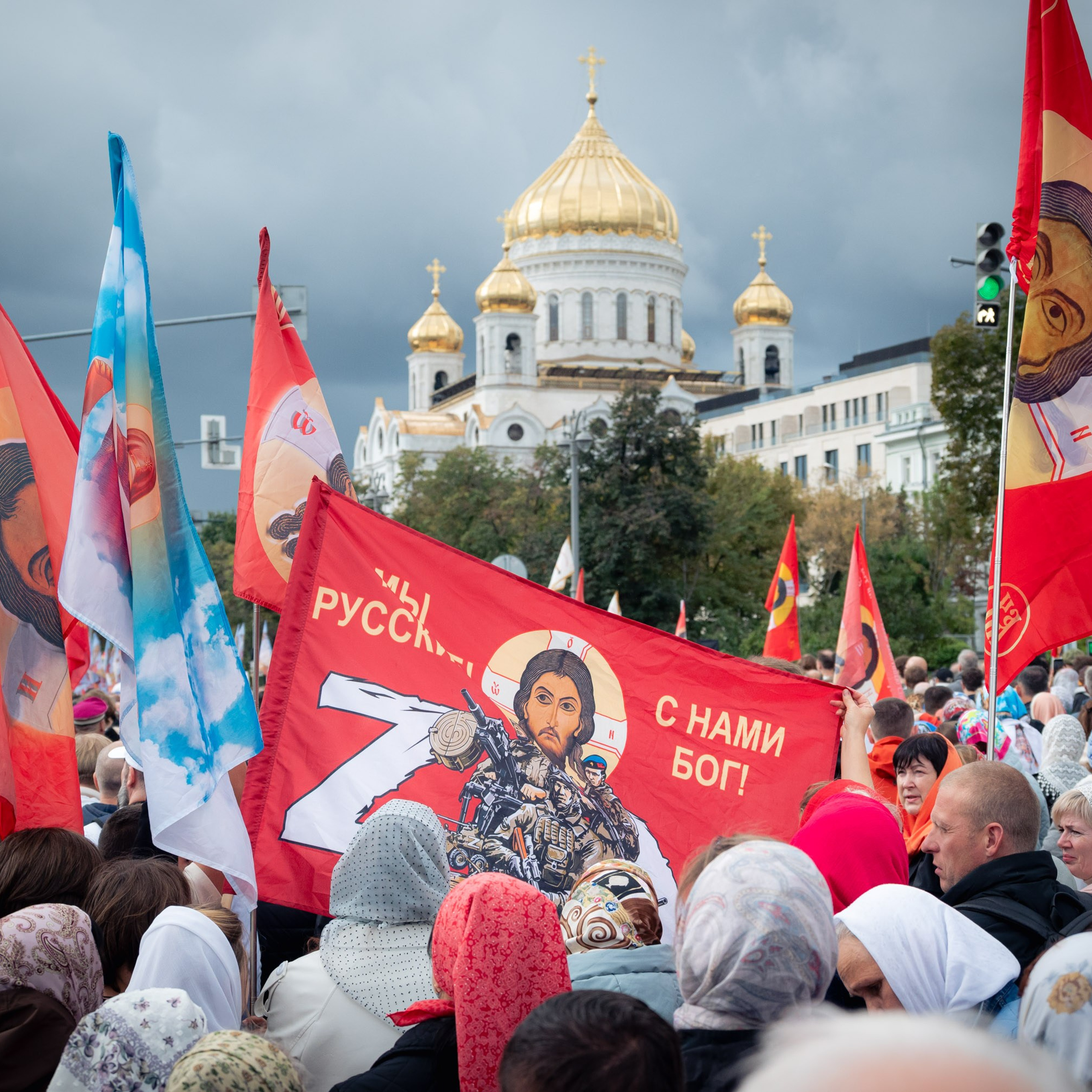 Антон и Татьяна Денисенко — В храме