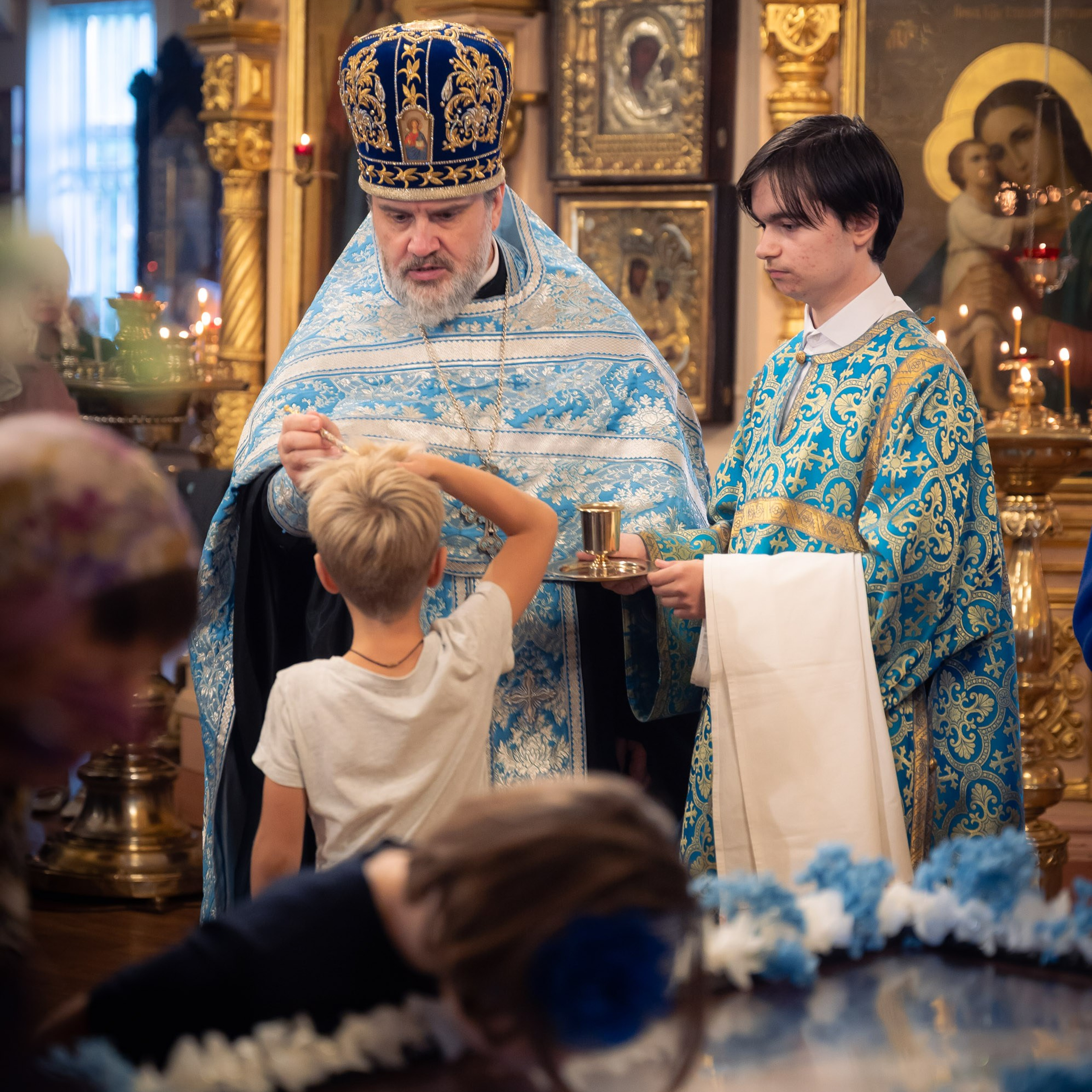 Антон и Татьяна Денисенко — В храме