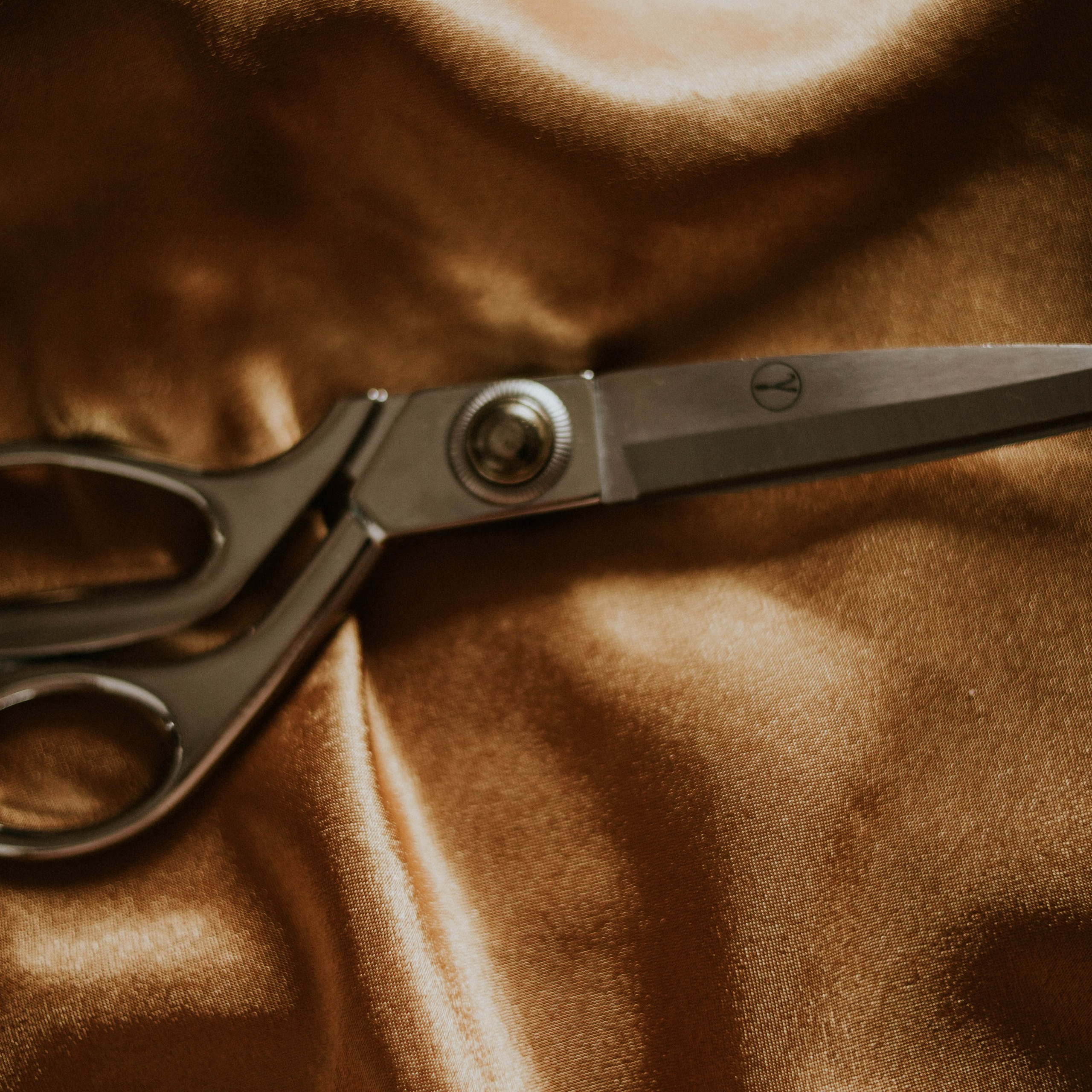 «ЗОЛОТАЯ ИГЛА»