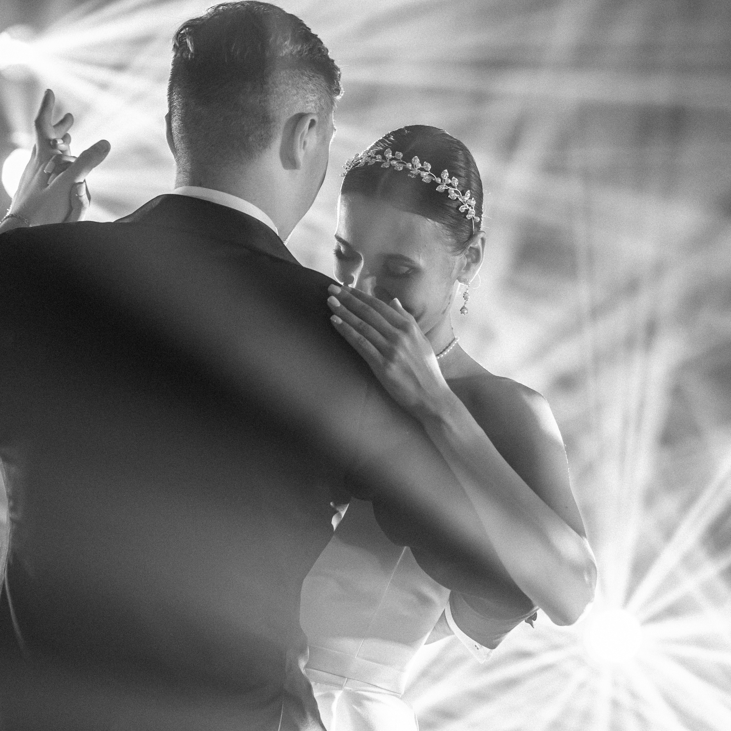 Артем и Виктория. Стильная классика