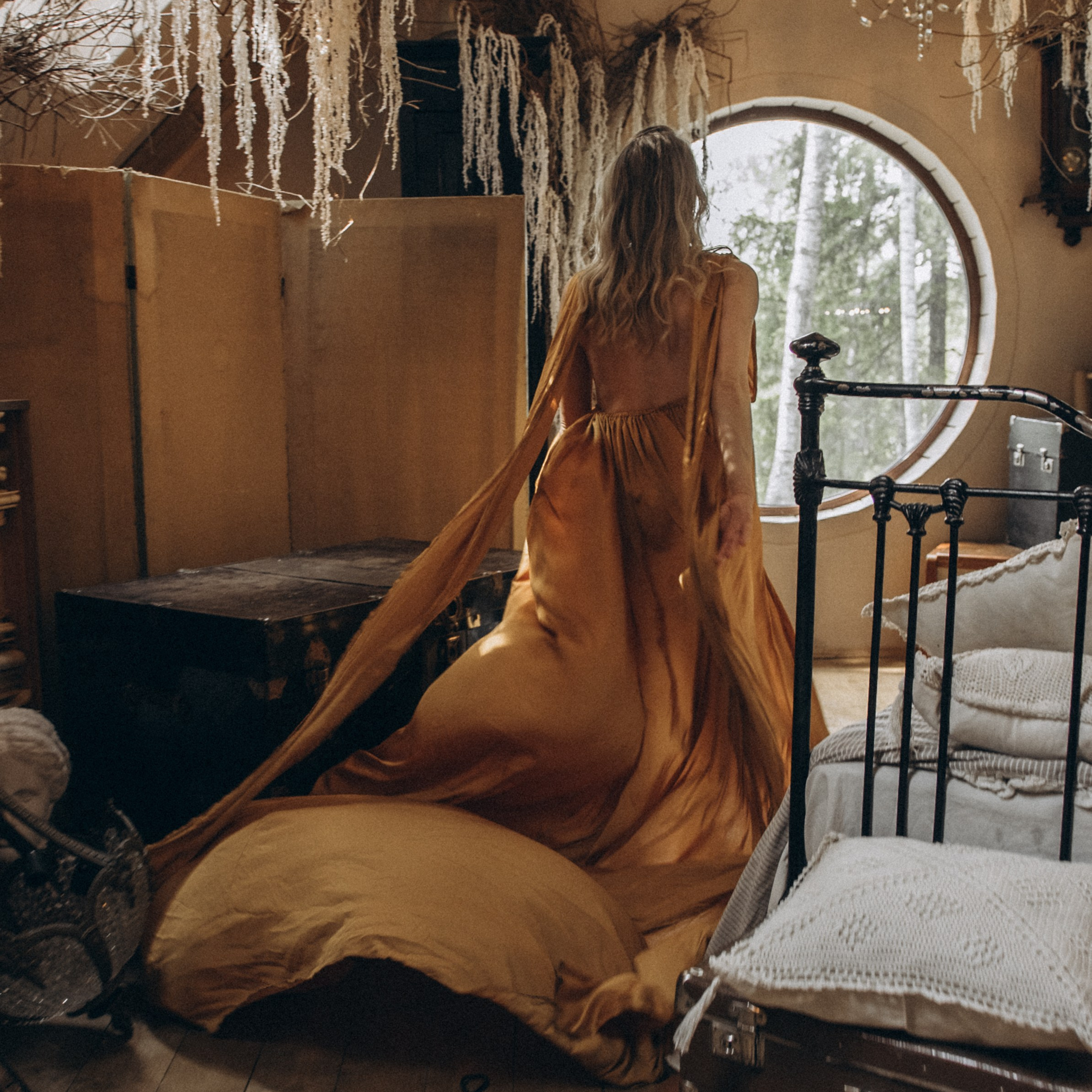 На заброшенном чердаке