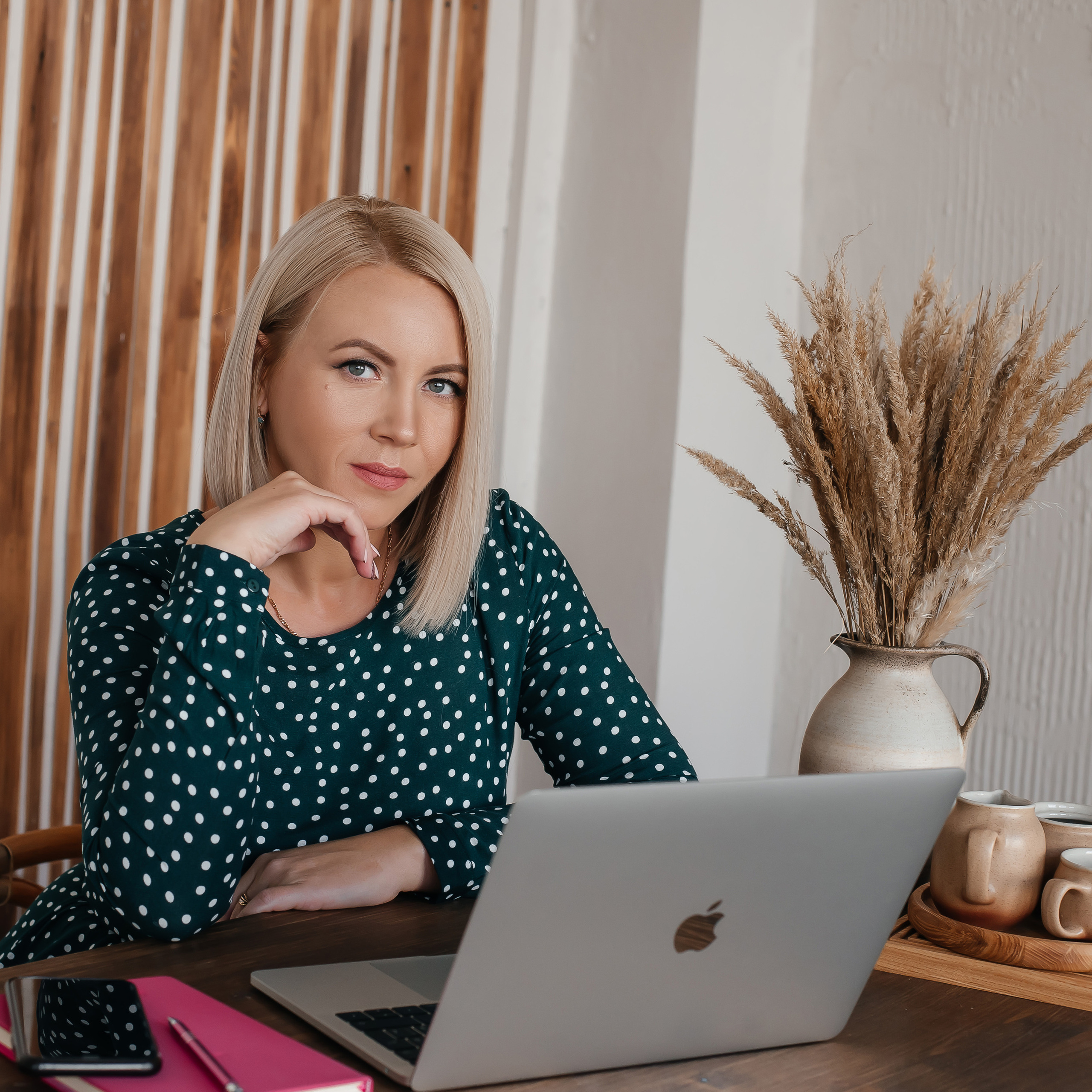 Контент съемка в фотостудии