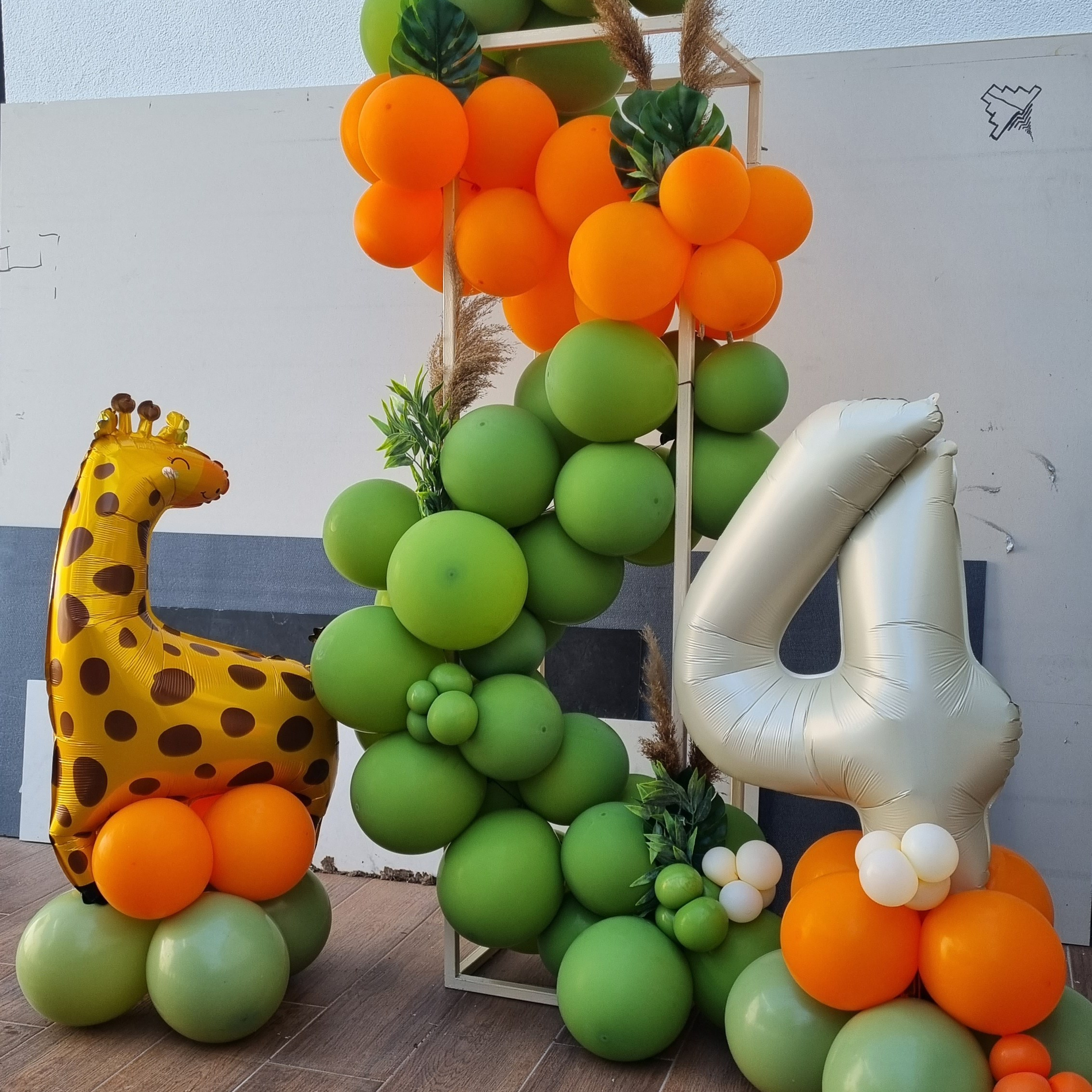 Dekoracija od balona balloons decorations. Шары с гелием, фотозоны Нови Сад Белград. Balone i dekoracije od balona Novi Sad Beograd