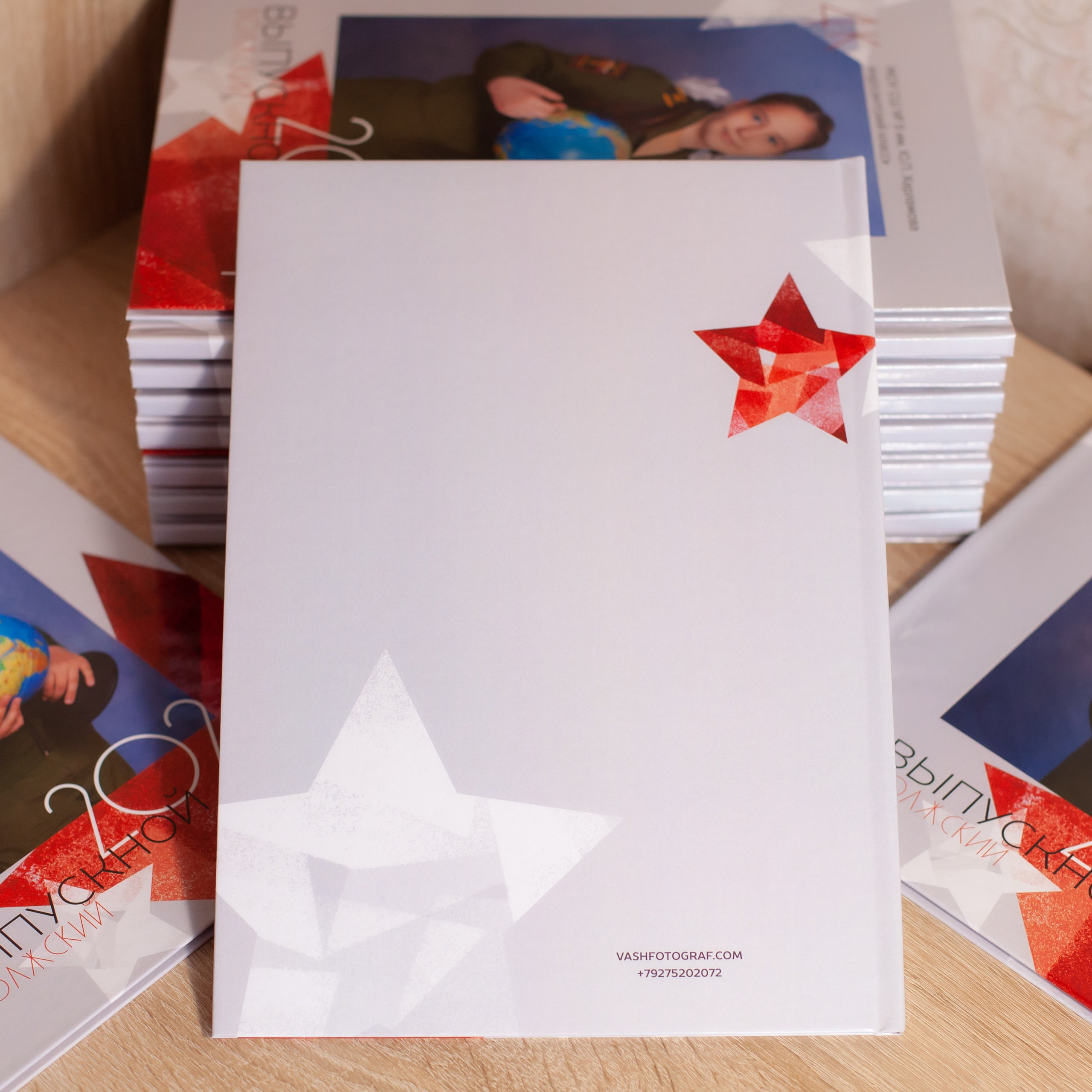 Свадебные фото книги и выпускные альбомы. Свадебный и семейный фотограф в Волжском Антон Тюрин