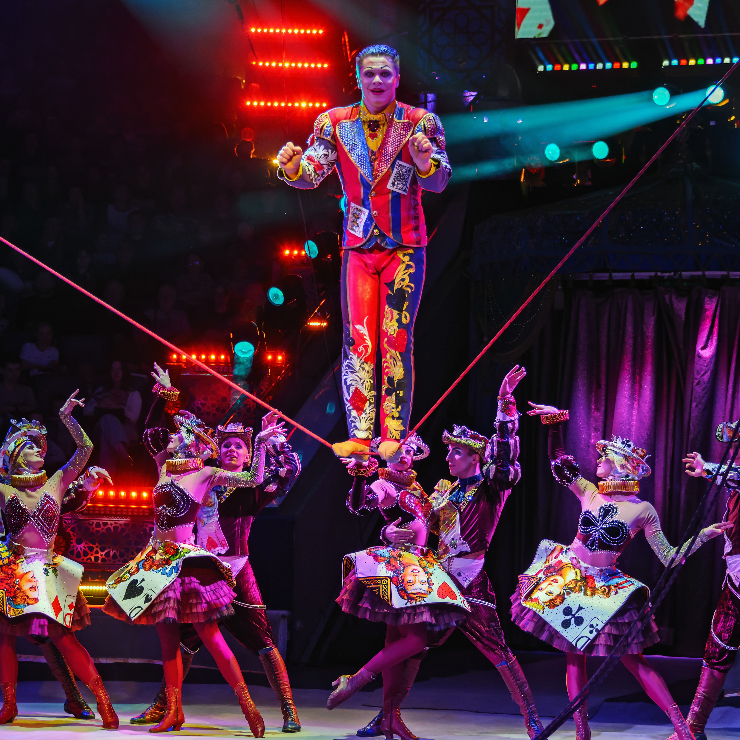 Песчаная сказка Гии Эрадзе — волшебное шоу 🎪, которое должен увидеть каждый, кто ценит красоту🌹, талант 🎭 и умение мечтать 💫. Цирковой фотограф Андрей Пухов (Jazz)