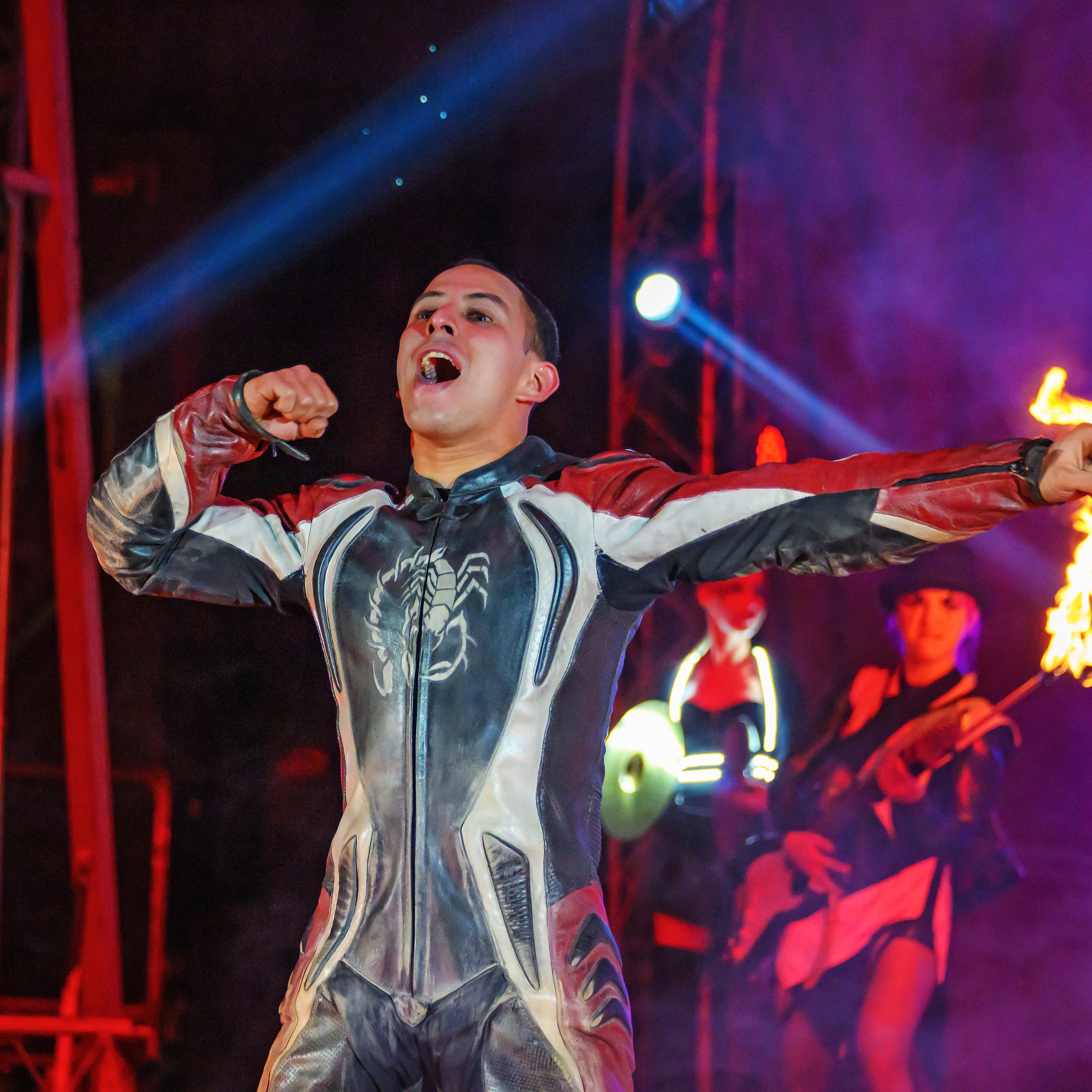 Шоу Демидовых. Цирковой фотограф Андрей Пухов (Jazz)